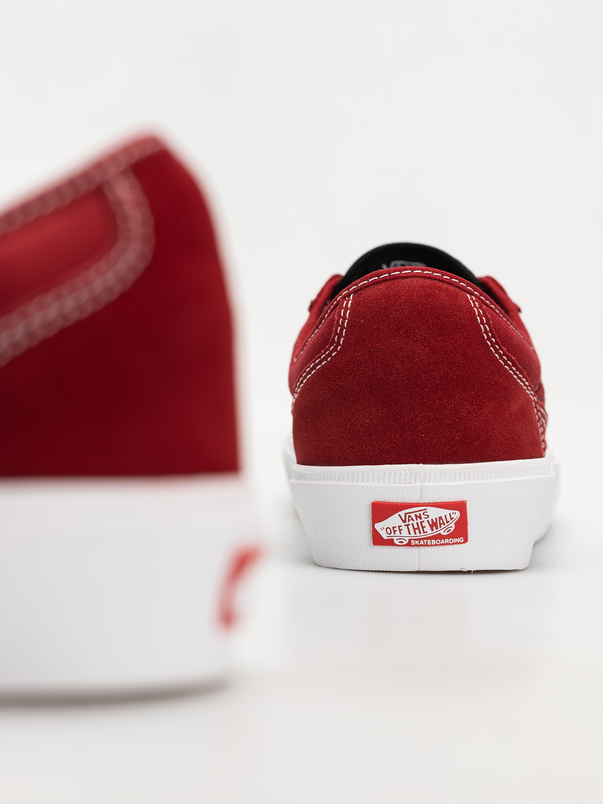 Vans Shoes Skate Curren Caples (red/white)