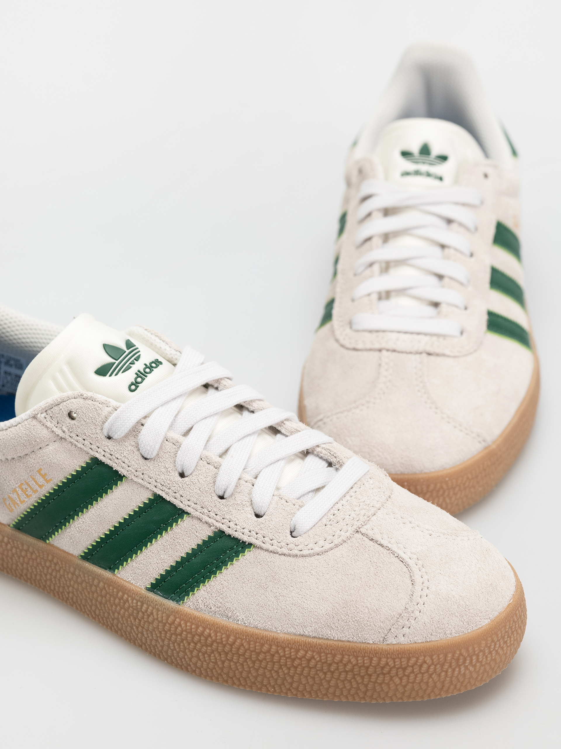 adidas Gazelle ADV Schuhe (crywht/crywht/gum4)