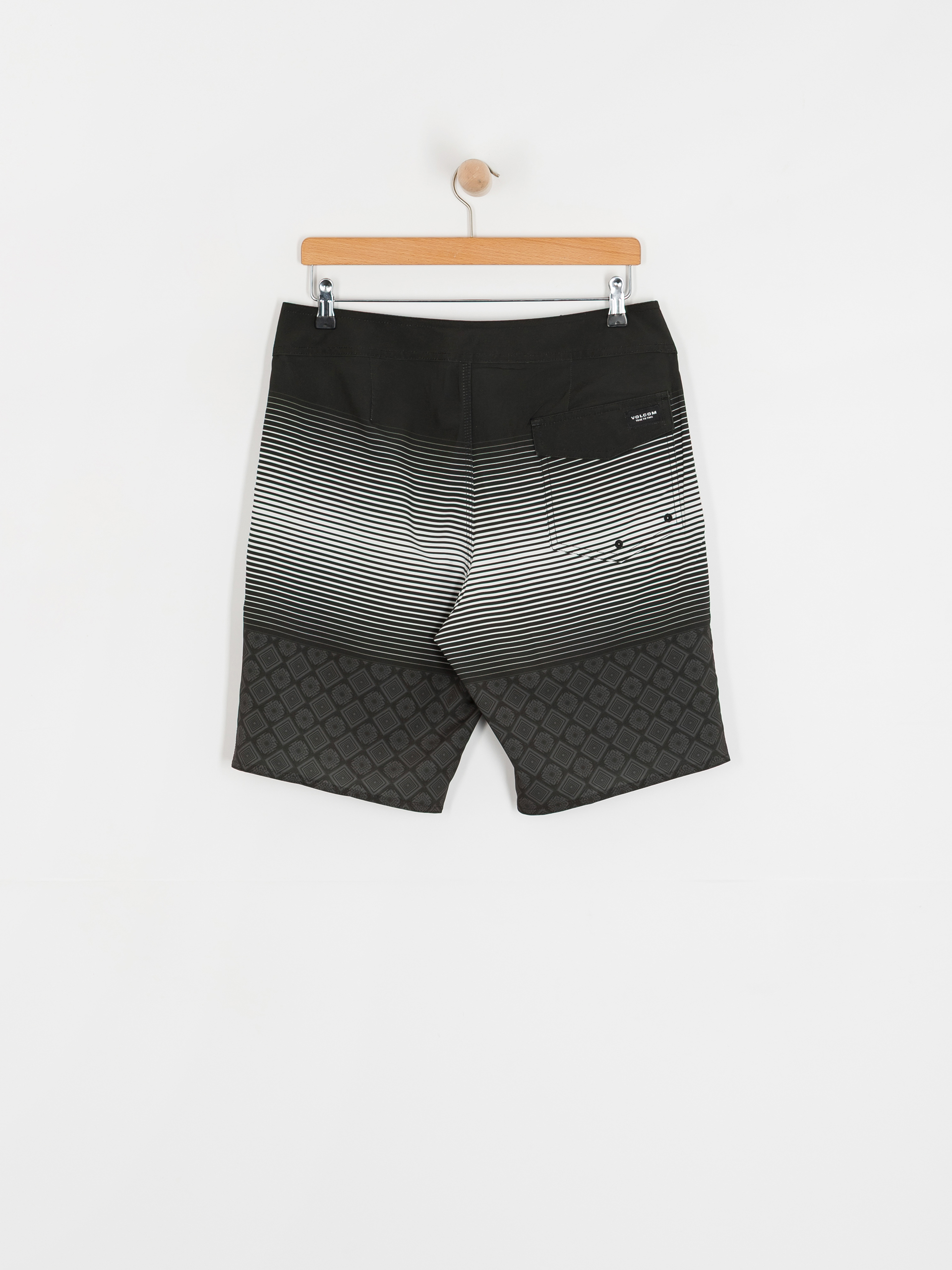 Volcom Lido Stripe Mod 20 Boardshorts (black)