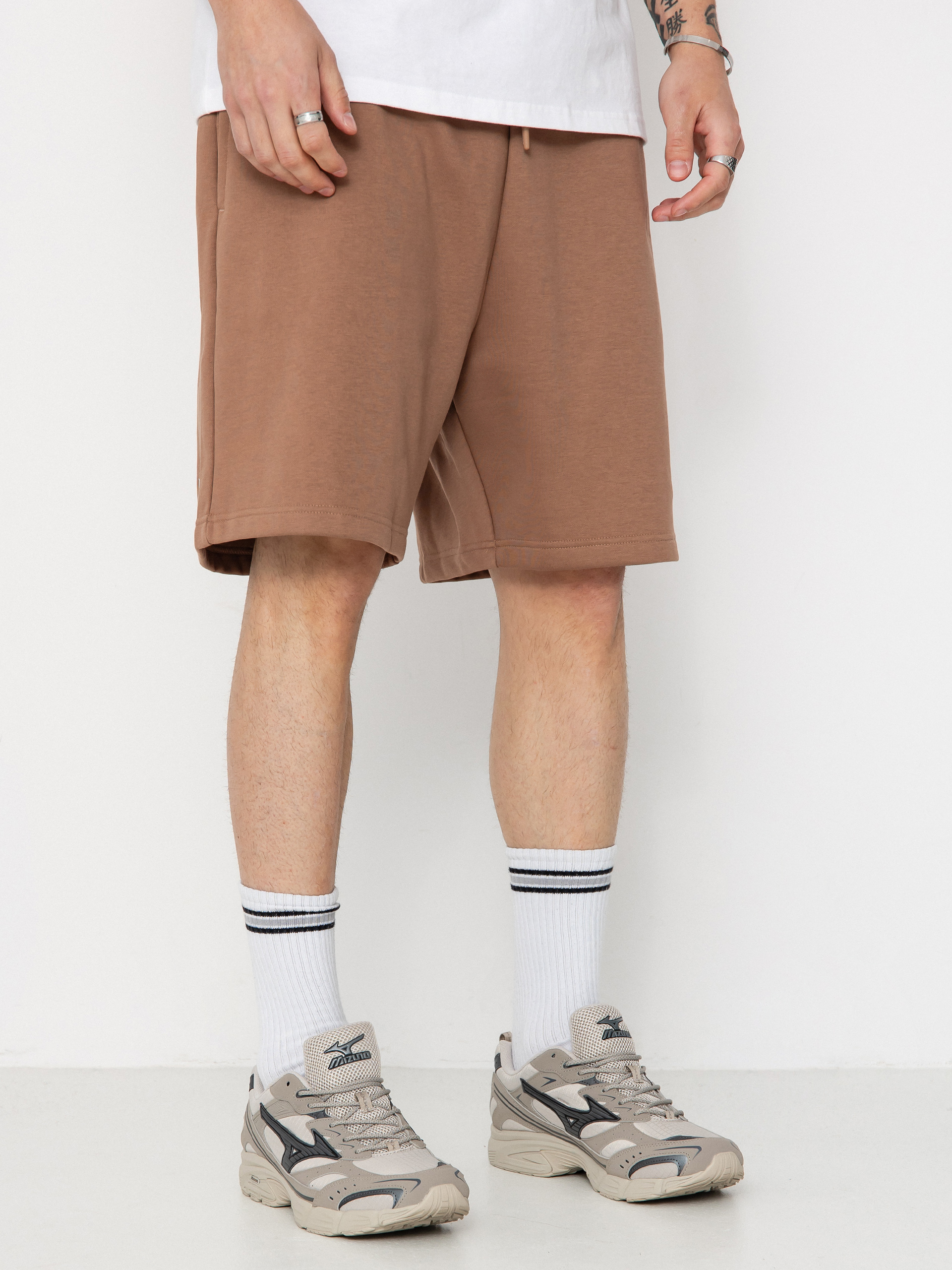 The North Face Essential Relaxed Shorts (latte)
