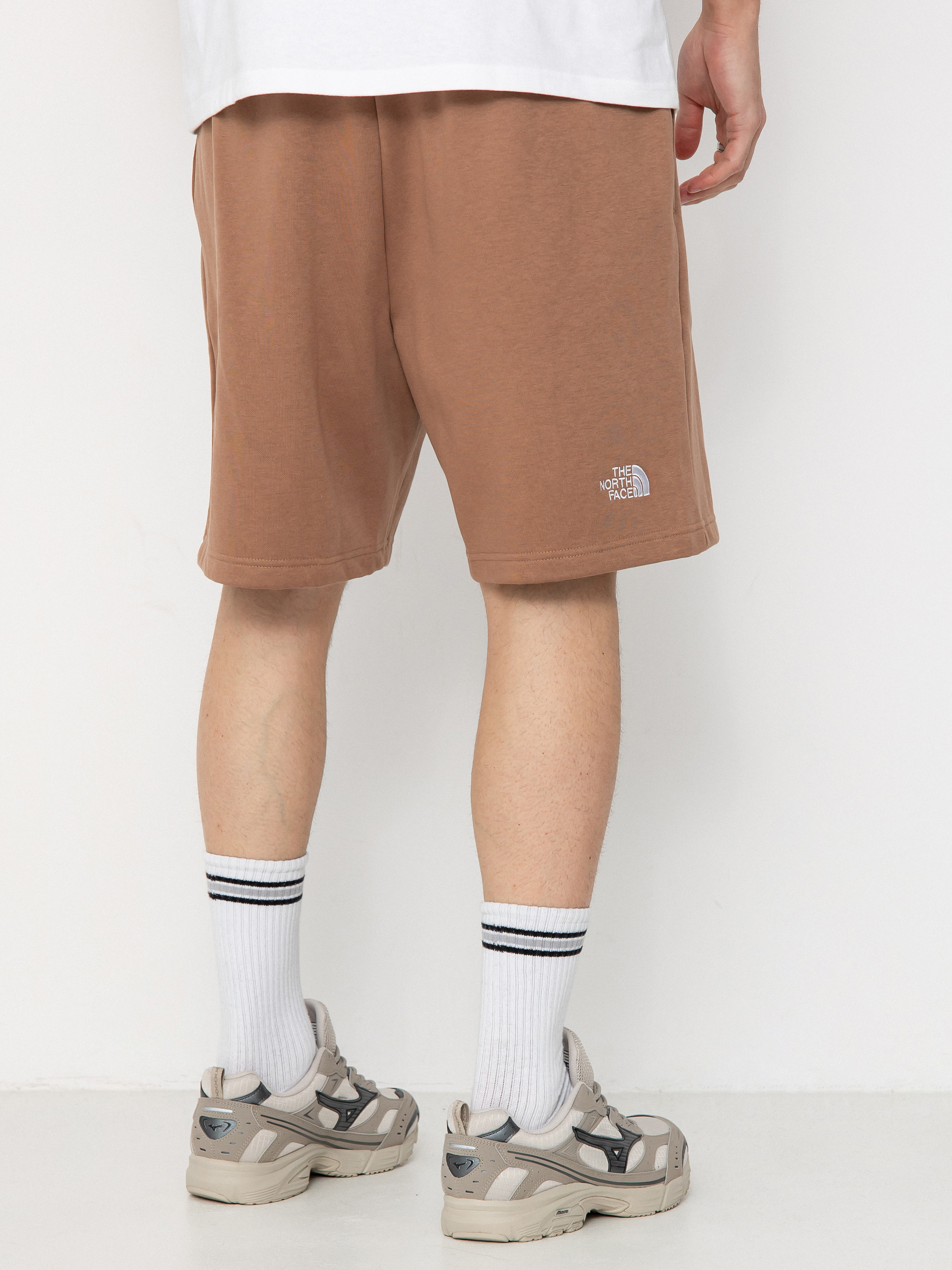 The North Face Essential Relaxed Shorts (latte)
