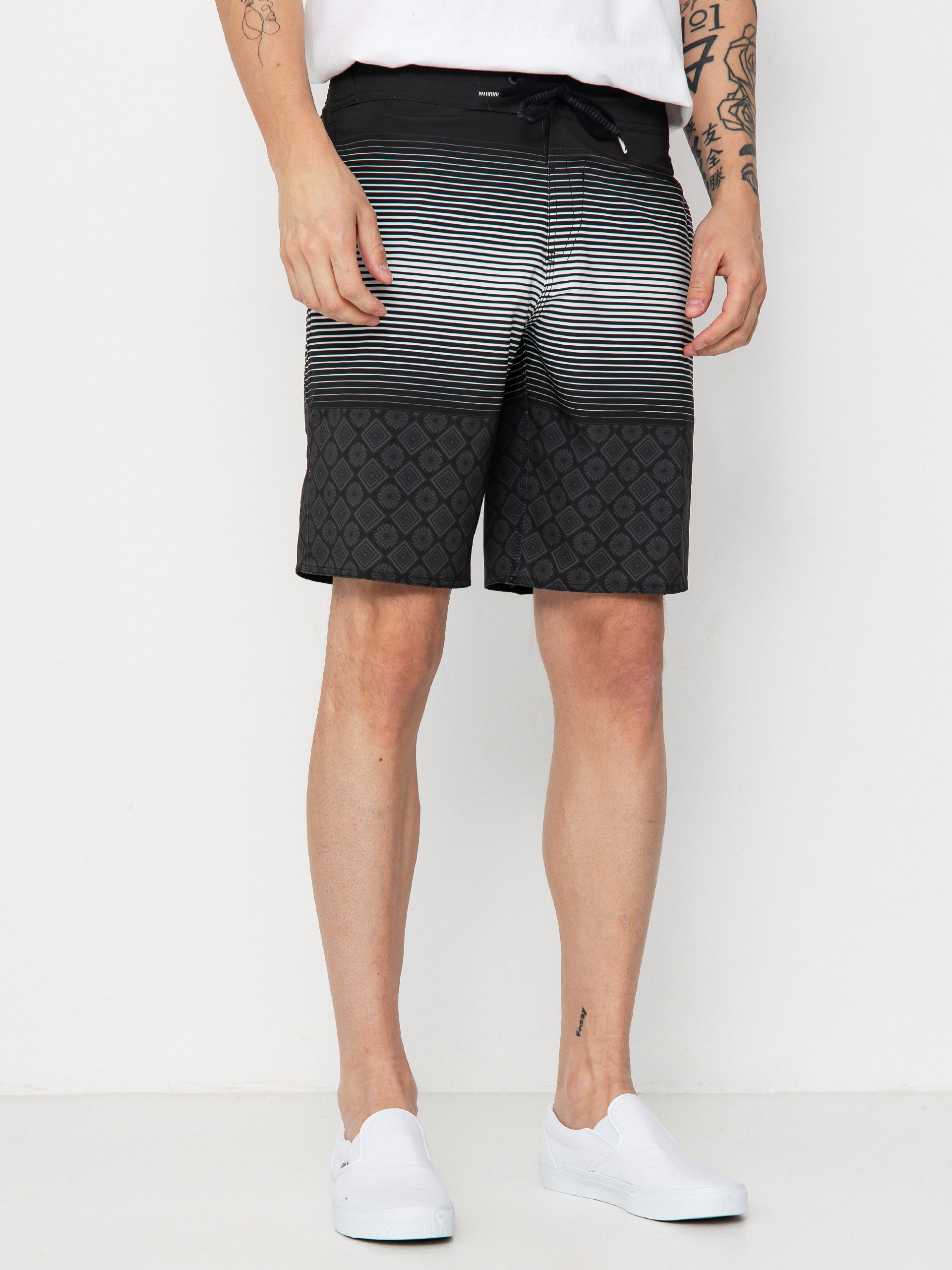 Volcom Lido Stripe Mod 20 Boardshorts (black)