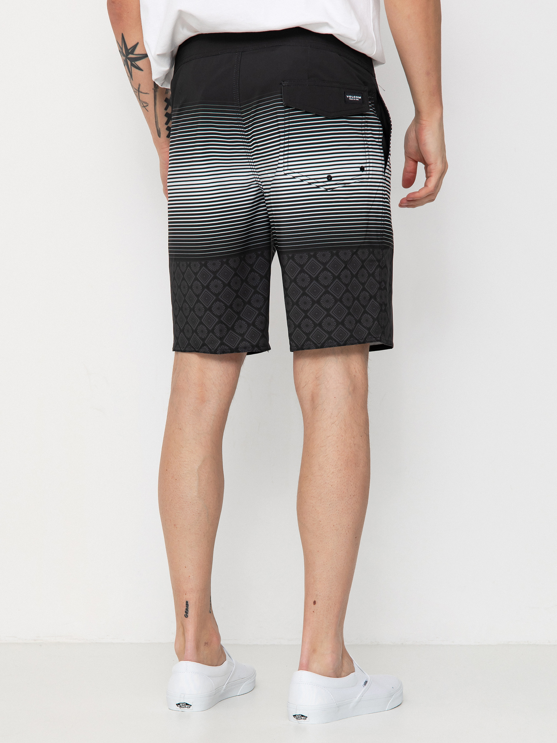 Volcom Lido Stripe Mod 20 Boardshorts (black)