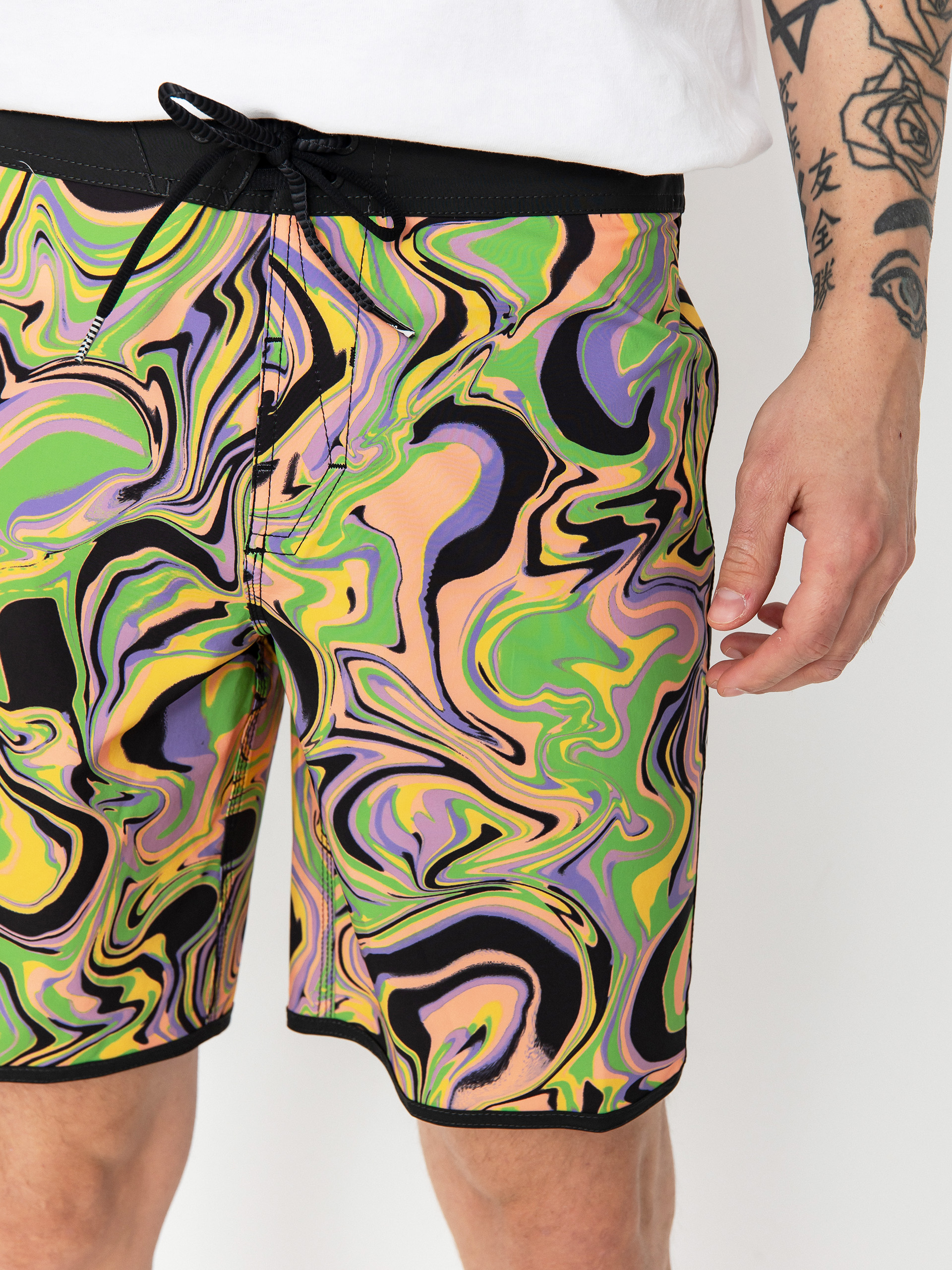 Volcom Infuse Scallop Mod 19 Boardshorts (steel purple)