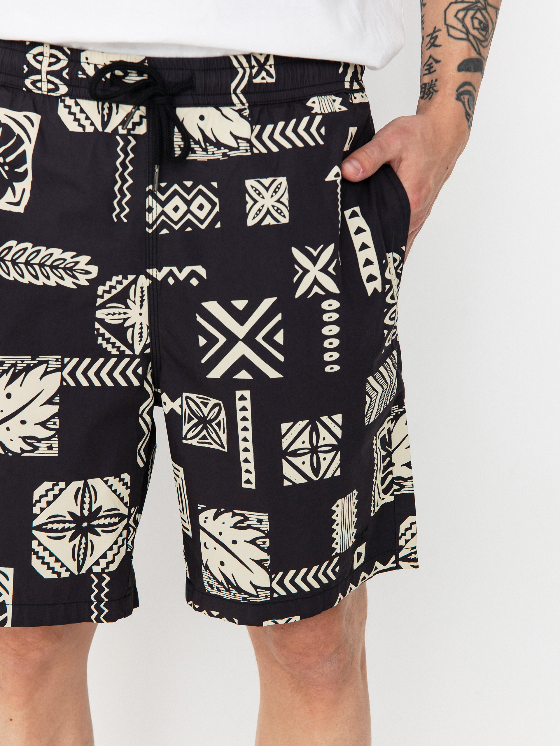 Iriedaily City Relax Shorts (black white)