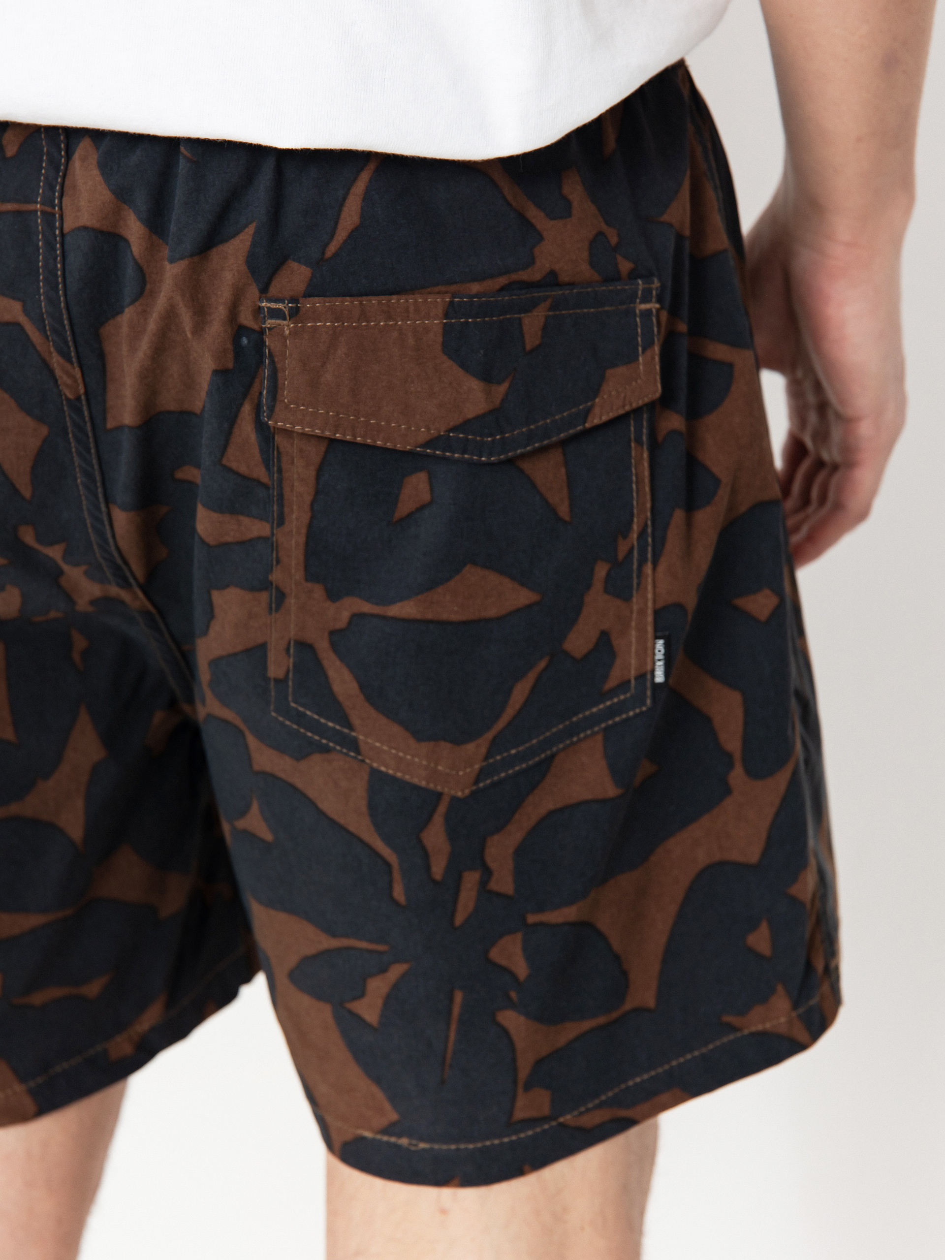 Brixton Everyday Hybrid 5 Shorts (pinecone brown floral)