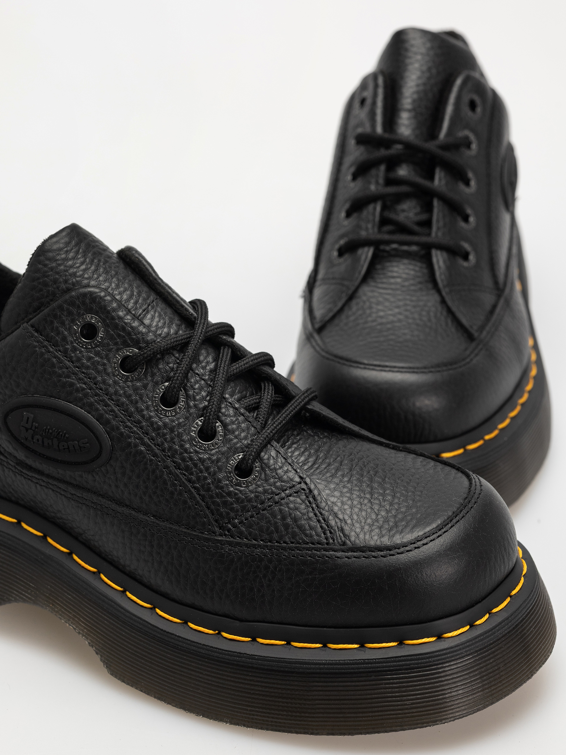 Dr. Martens Buzz 5 Eye Wmn Shoes (black milled nappa)