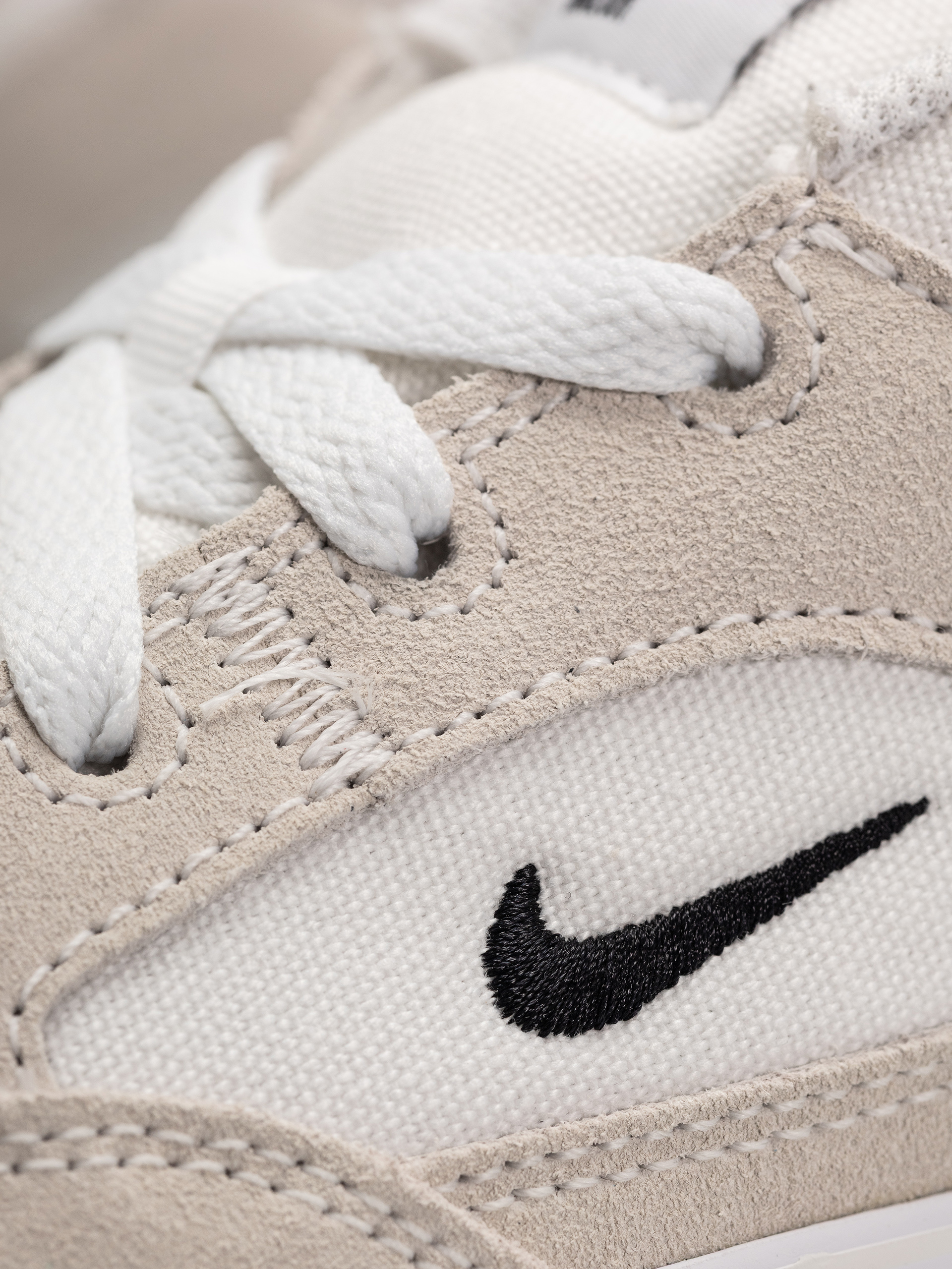 Nike SB Malor JR Shoes (white/black summit white gum light brown)