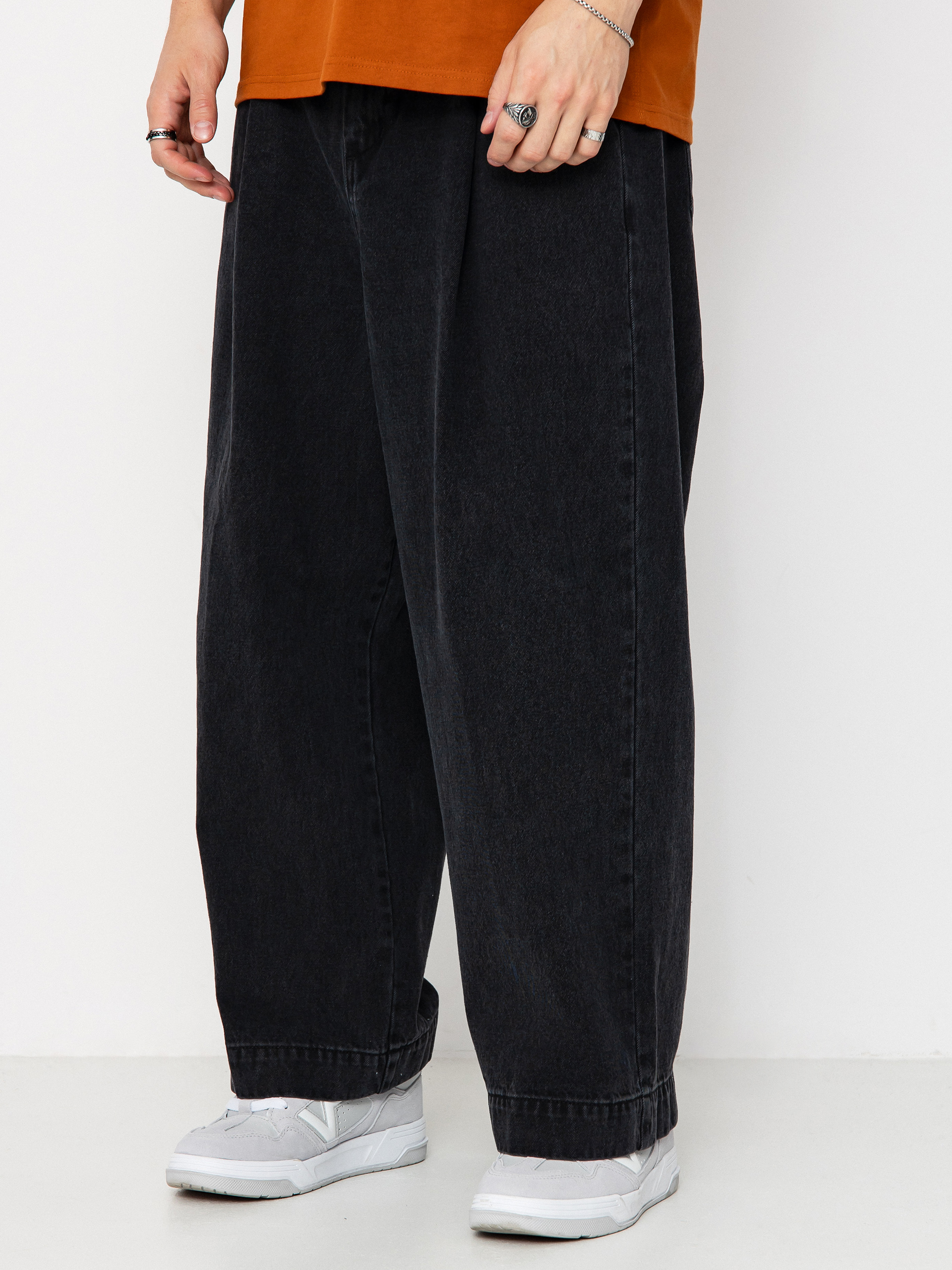 OBEY Oliver Denim Pleated Pants (faded black)