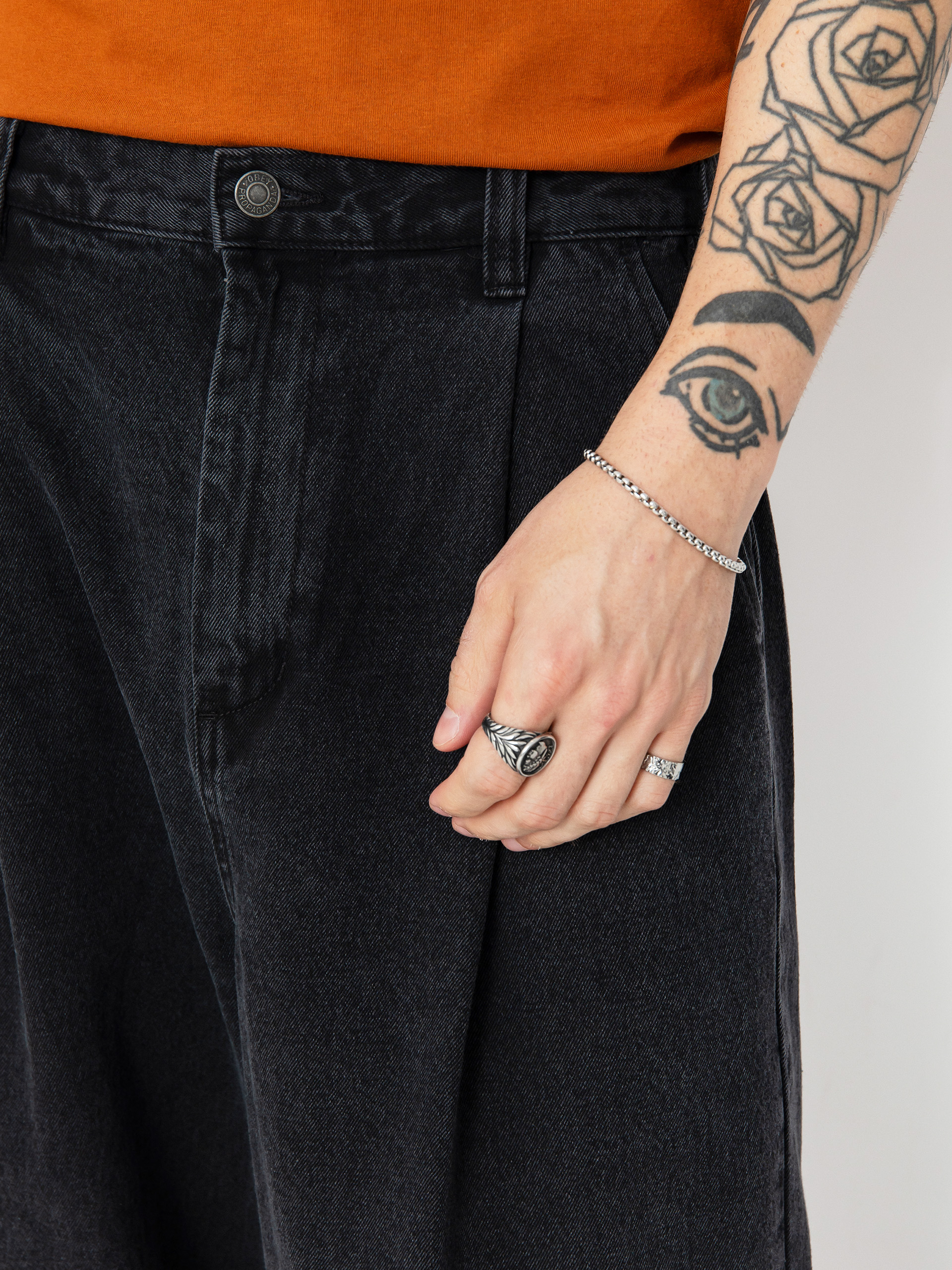 OBEY Oliver Denim Pleated Hose (faded black)