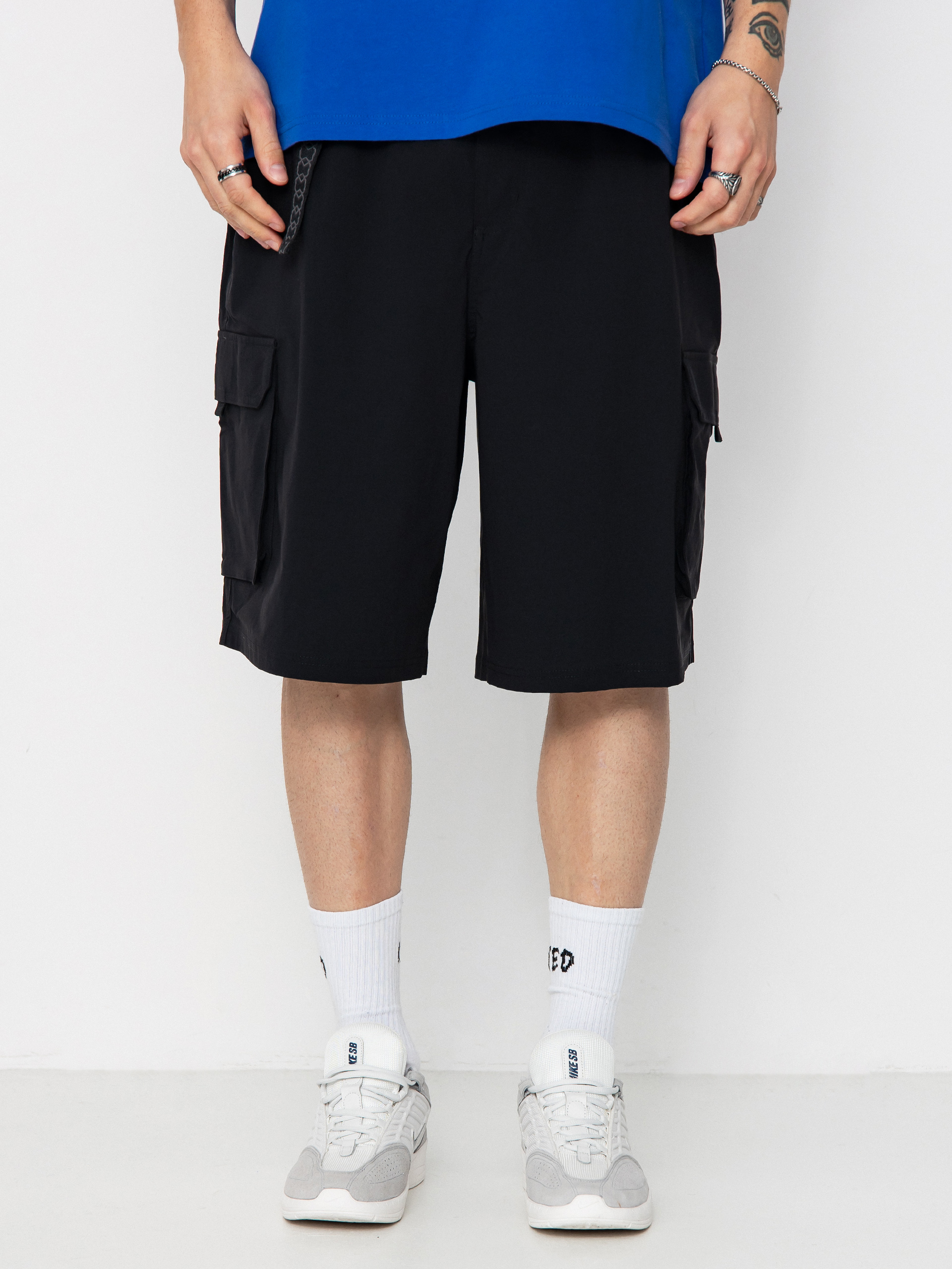 Nike SB Kearny Cargo Shorts (black/white)
