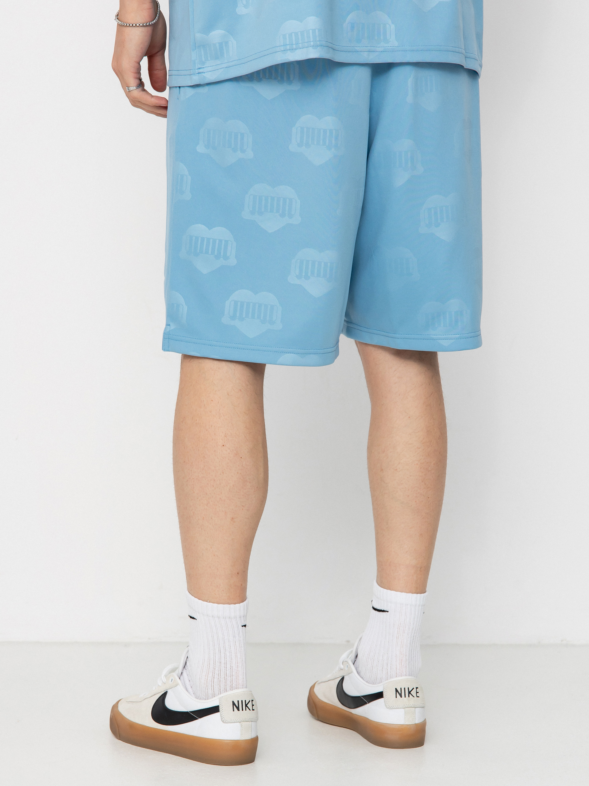 ウェア Carhartt WIP S/S HARTS FOOTBALL BLUEBIRD Carhartt WIP - Hartt's Football t-shirt SS jacquard