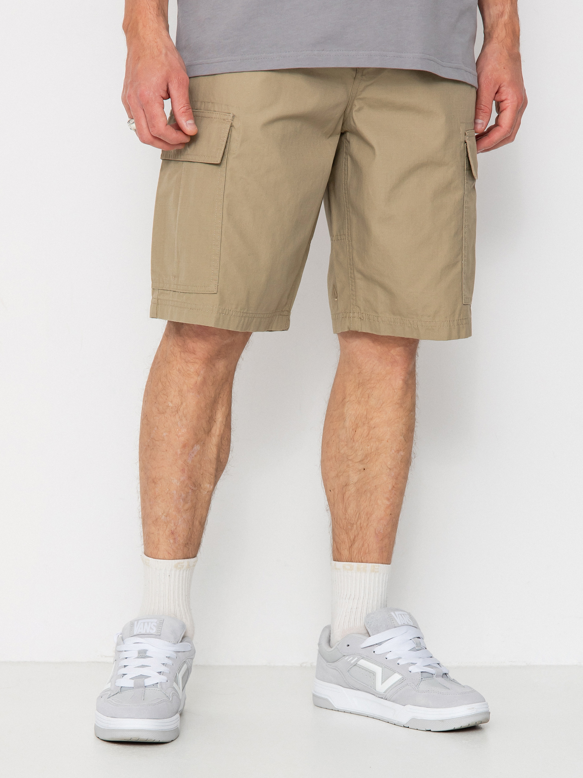 Volcom Strange Tripper Cargo 22 Shorts (khaki)