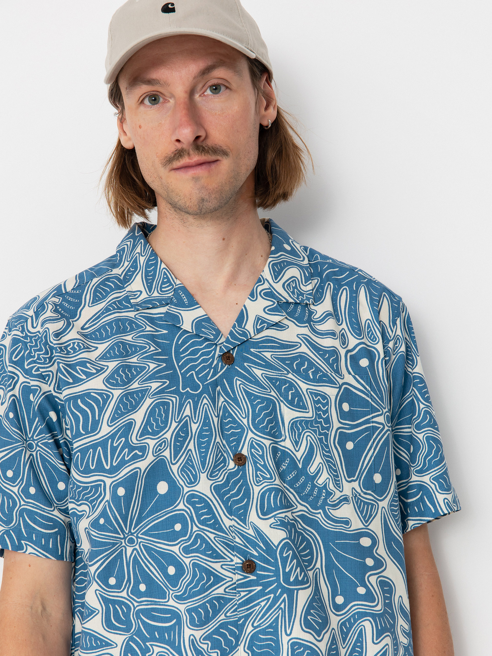 Patagonia Tidal Threads Camp Shirt (bees and flowers/still blue)