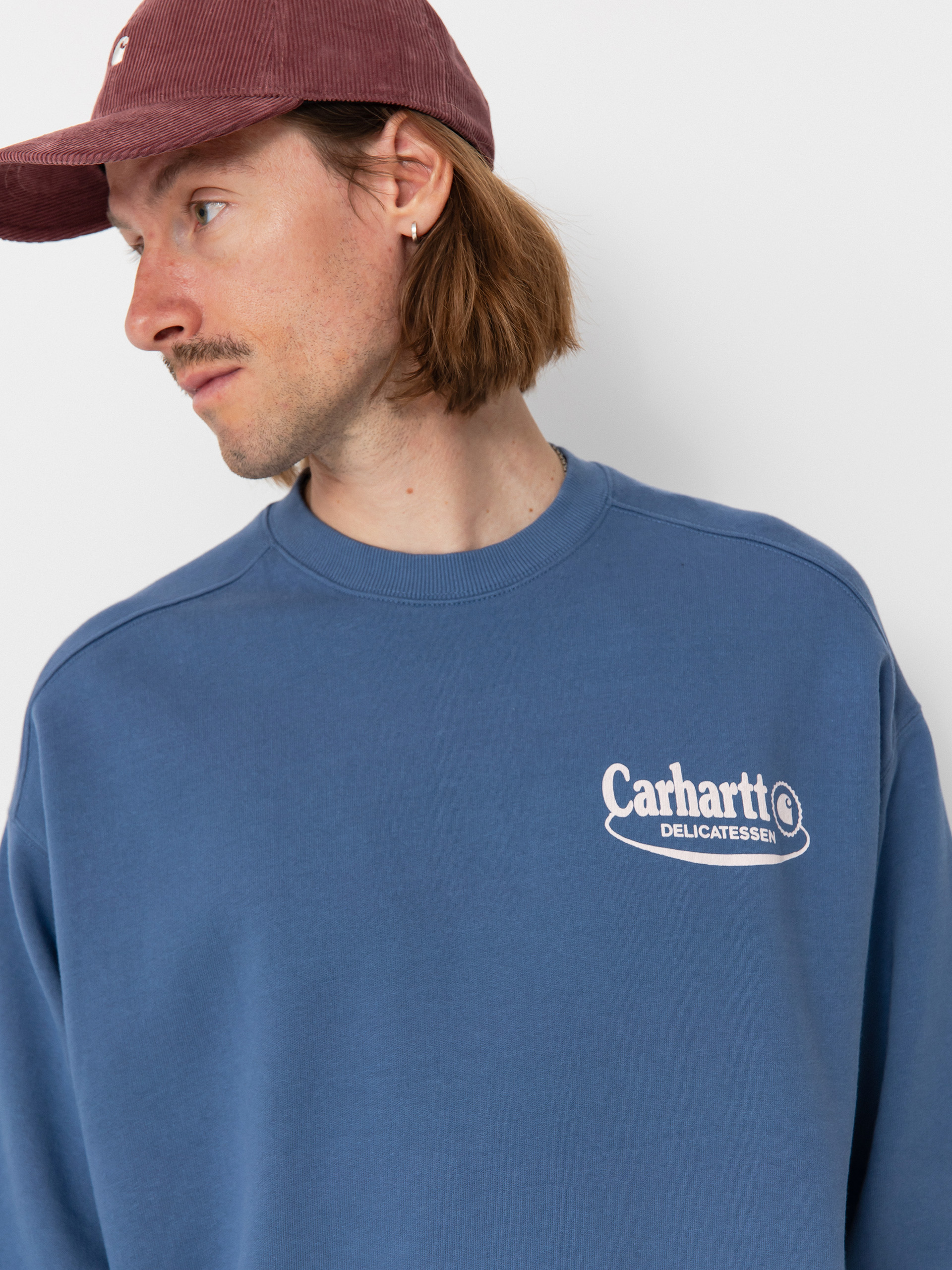 【carhartt】\"Catalogue Sweatshirt\"ロゴスウェットシャツ/blue Loose Fit Midweight Logo Sleeve Graphic Sweatshirt
