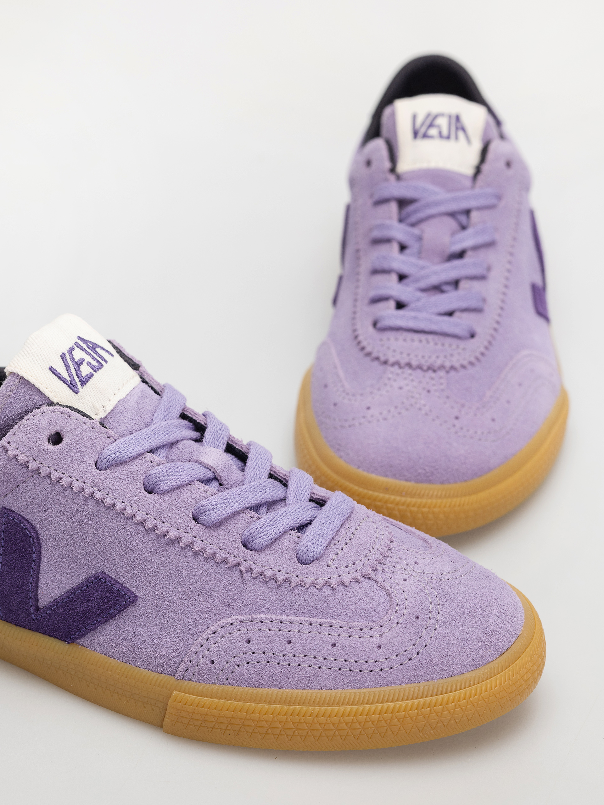 Veja Volley Wmn Shoes (lavande purple)