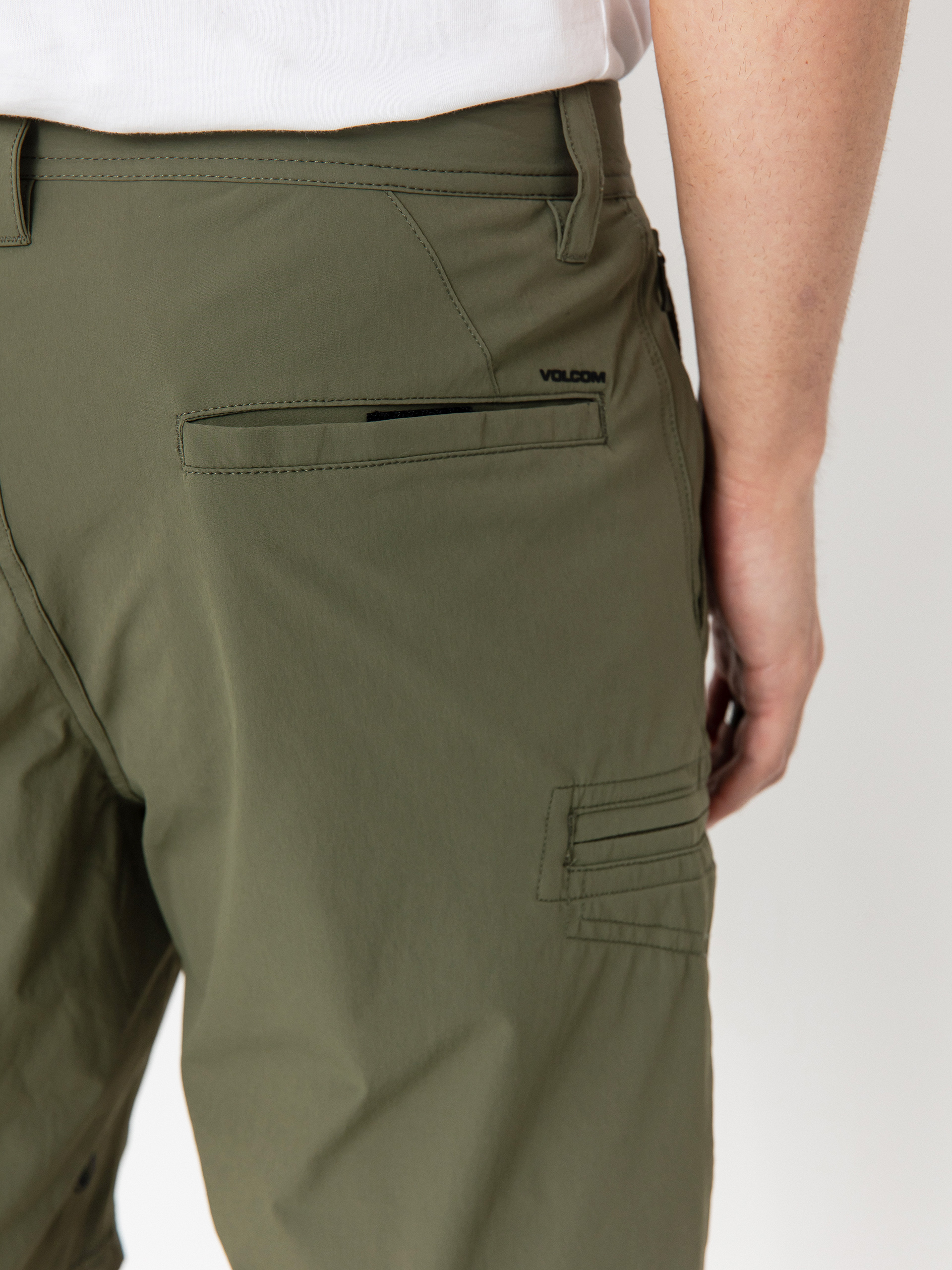 Volcom Cashed In Cargo Hybrid 20 Shorts (wintermoss)