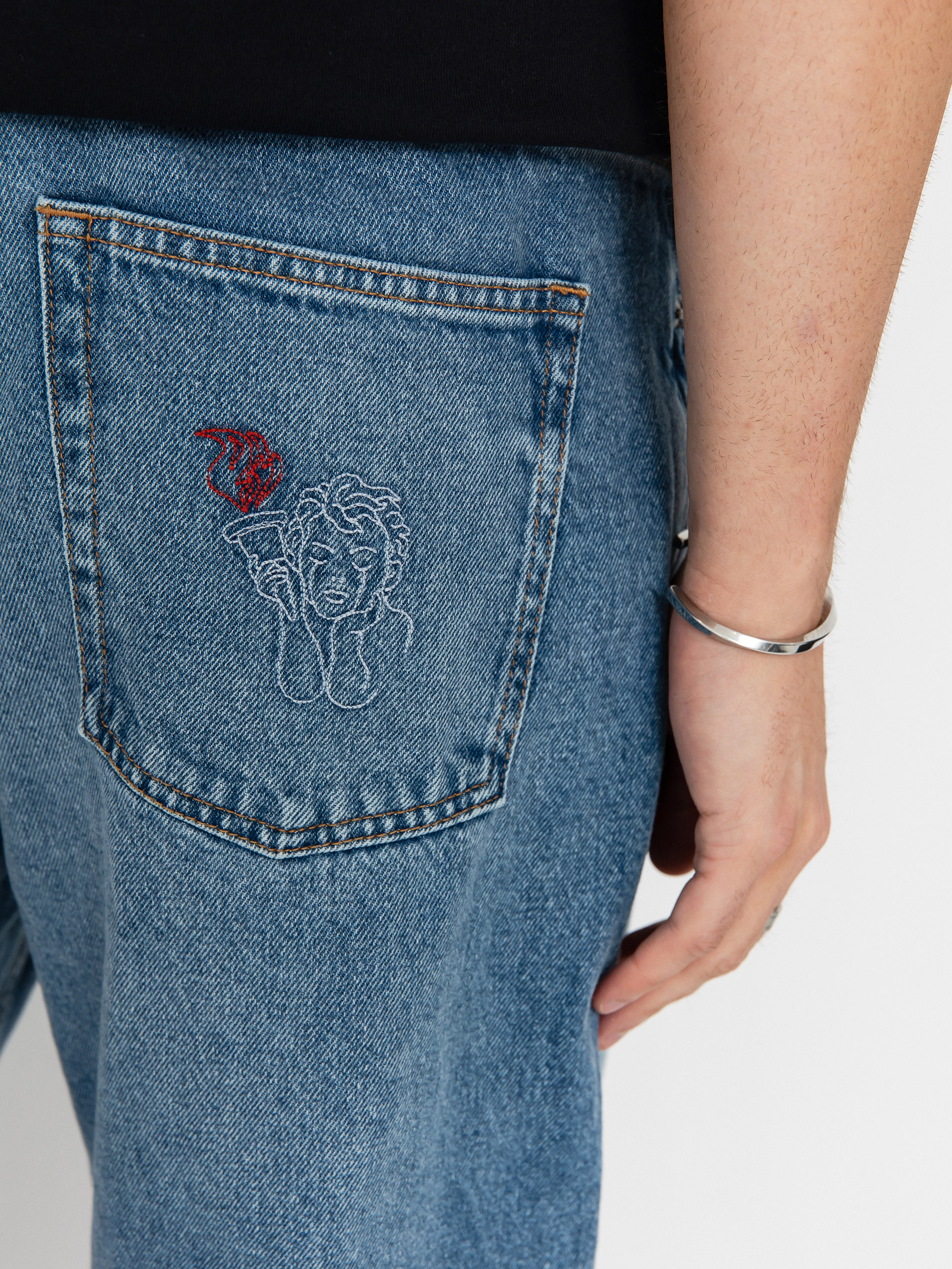 Beyond Medals Loose Jeans Pants (blue)