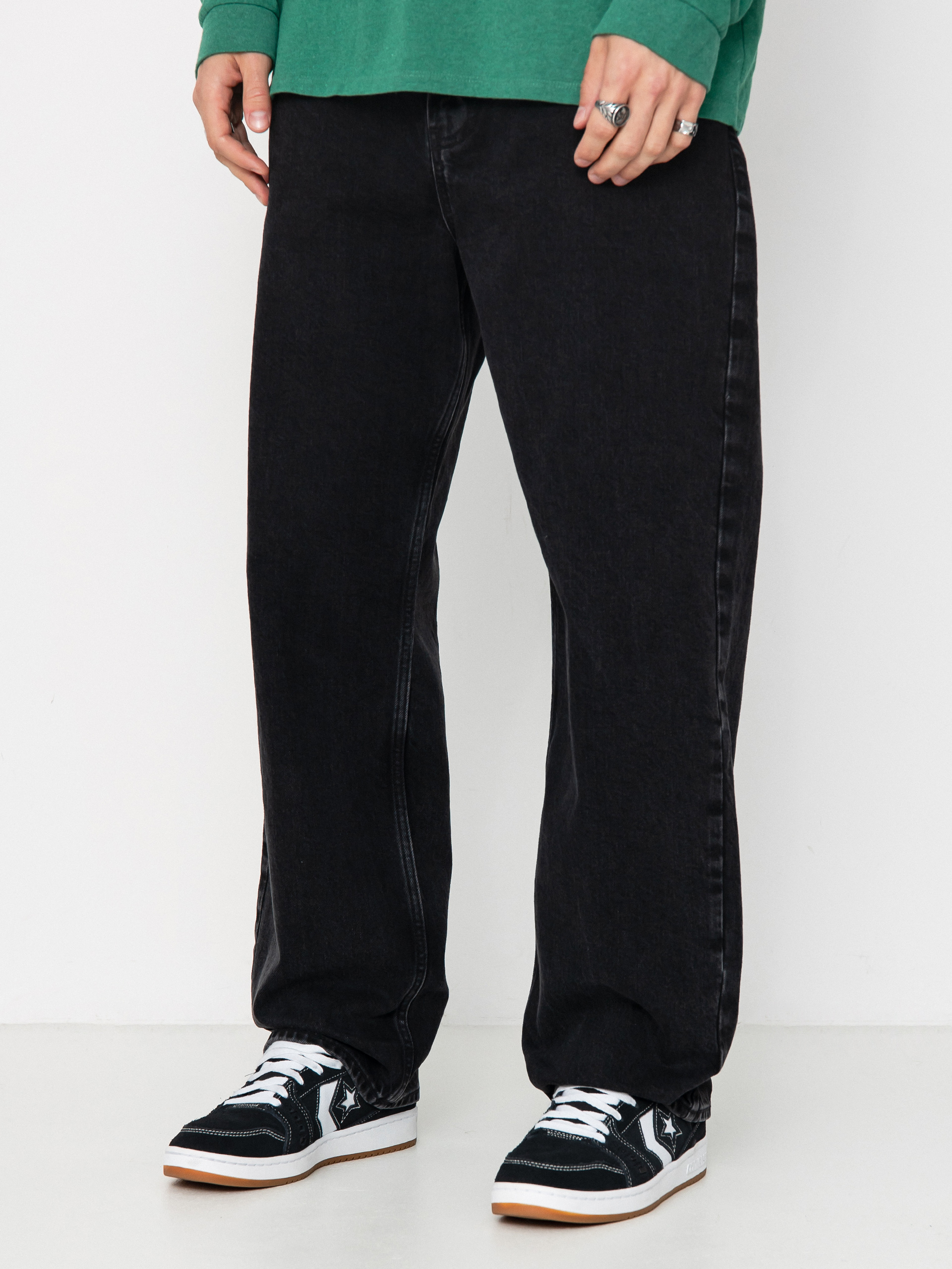Beyond Medals Loose Jeans Pants (black)