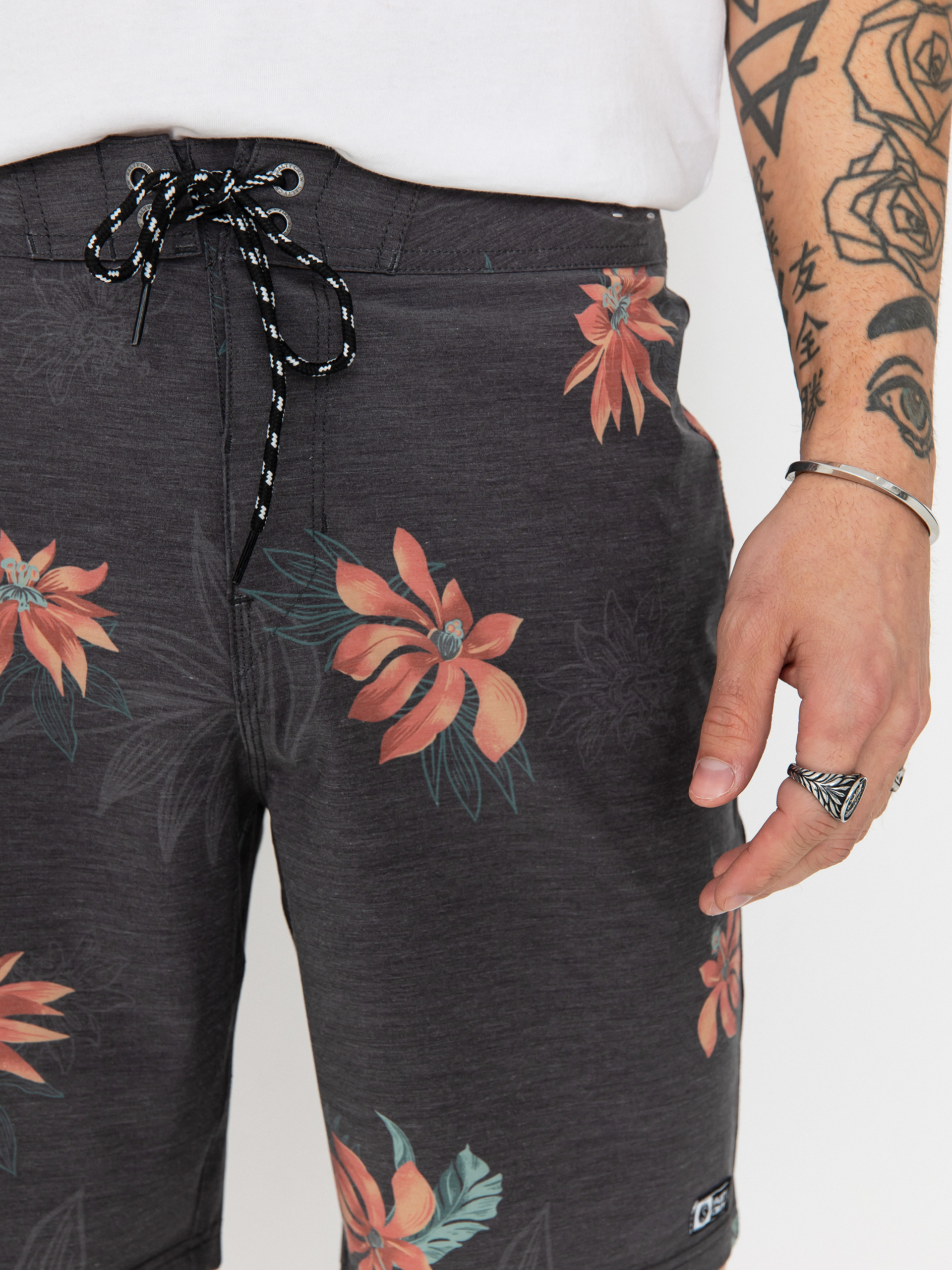 Salty Crew Boardshorts Bloomin (black)