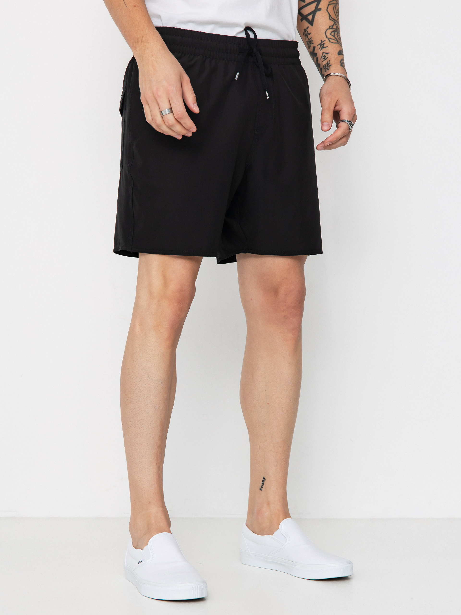 Volcom Lido Solid Trunk 16 Shorts (black)