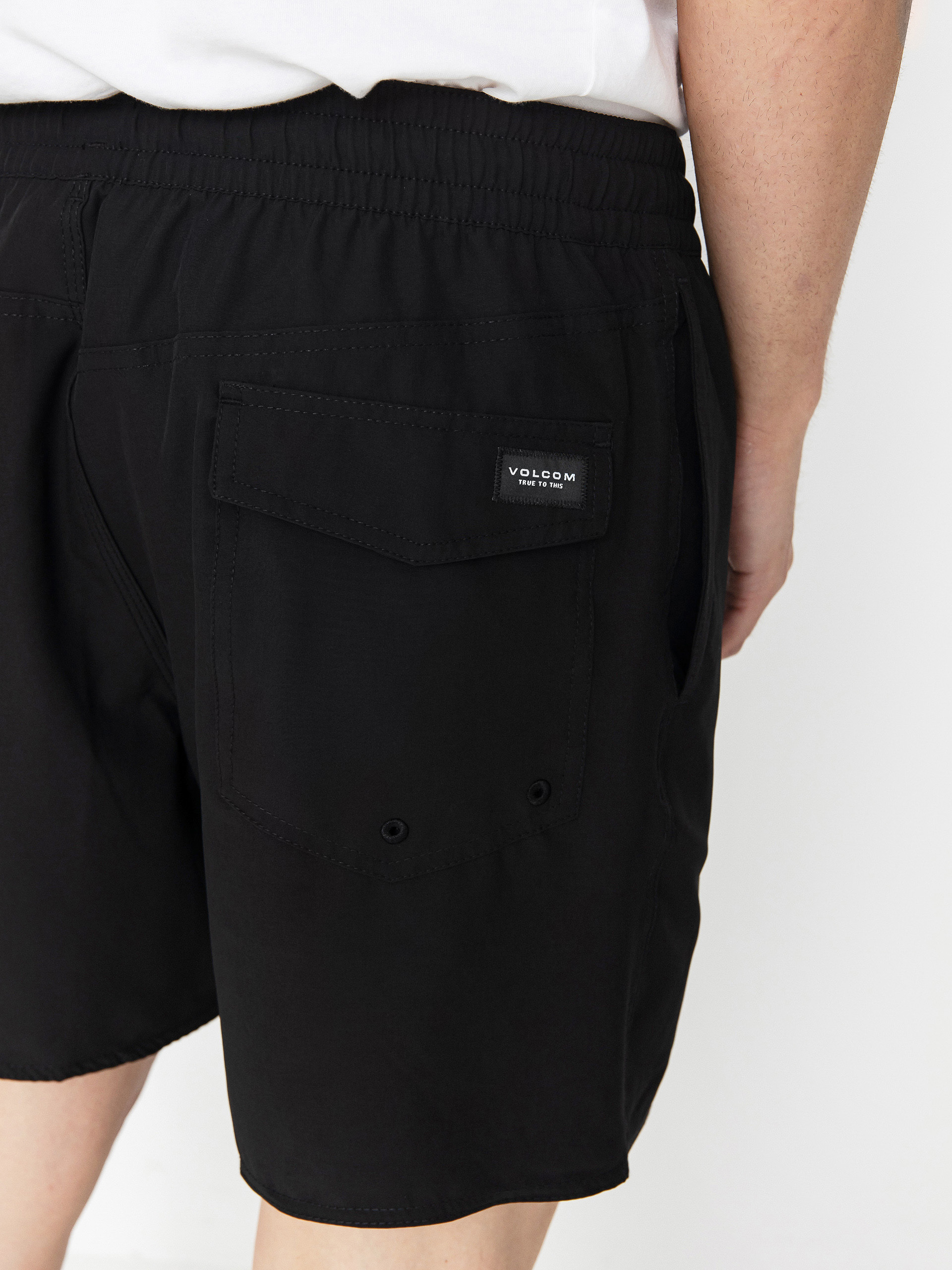 Volcom Lido Solid Trunk 16 Shorts (black)