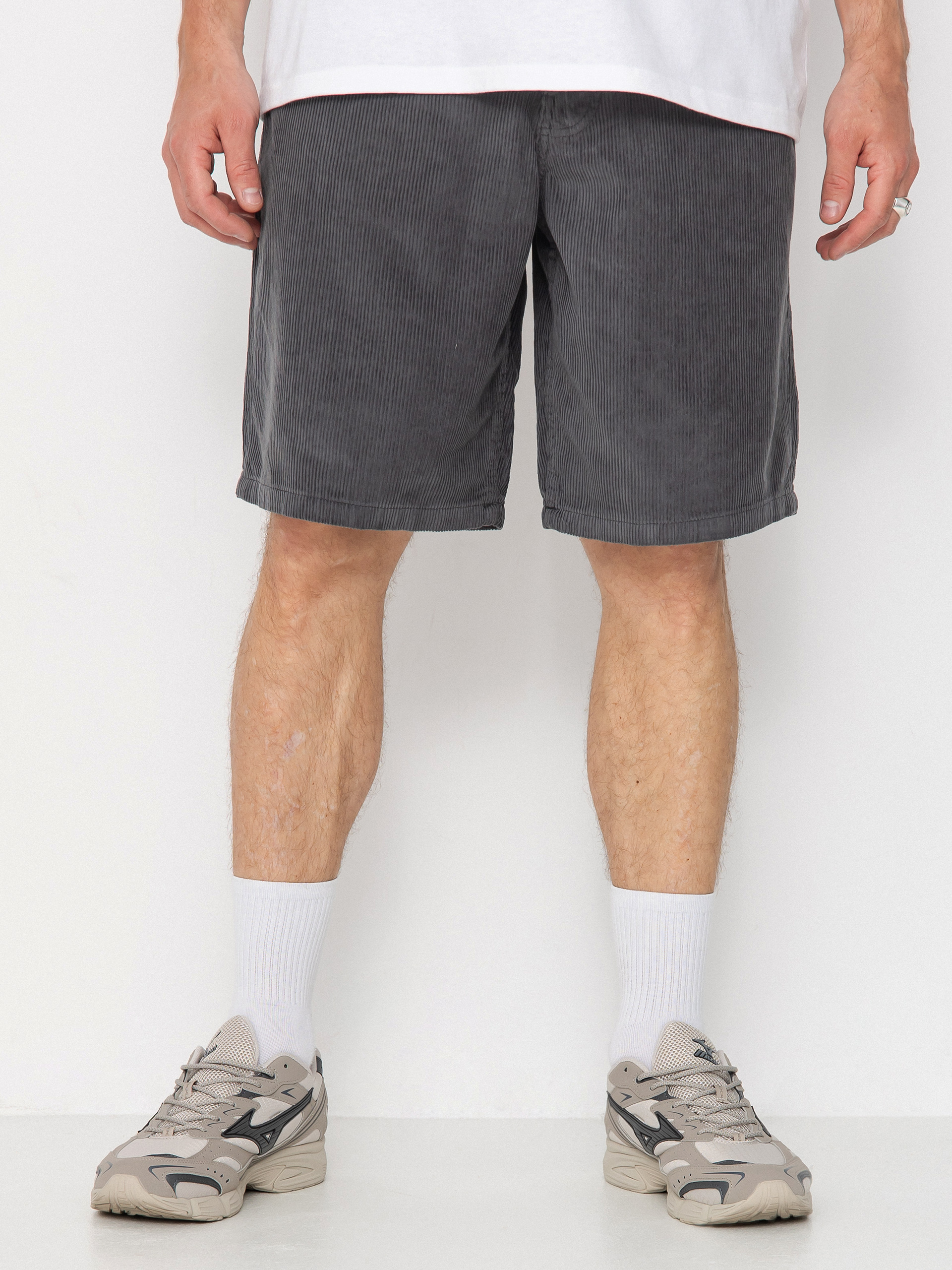 Vans Check 5 Loose Corduroy Shorts (asphalt)