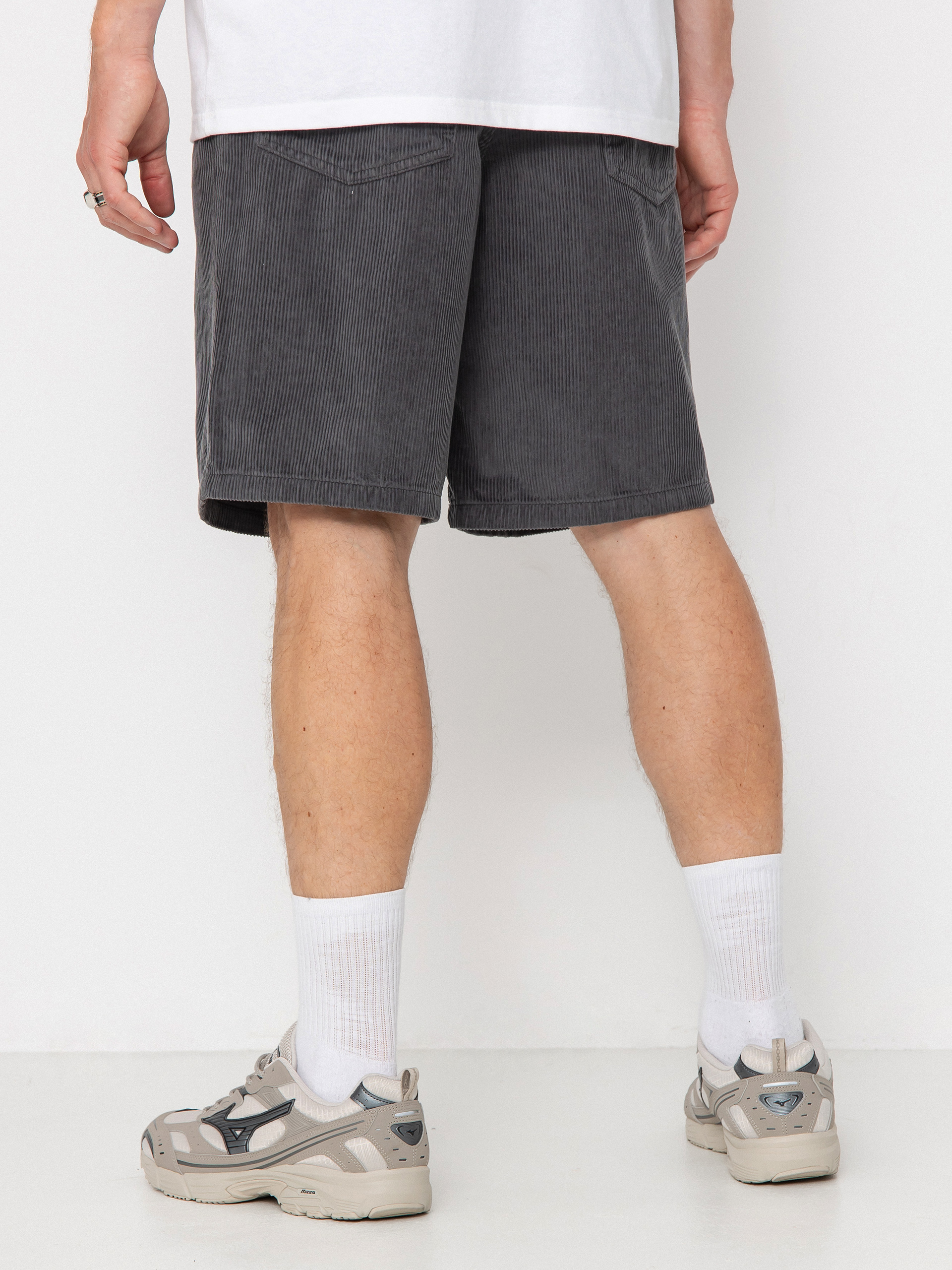 Vans Check 5 Loose Corduroy Shorts (asphalt)
