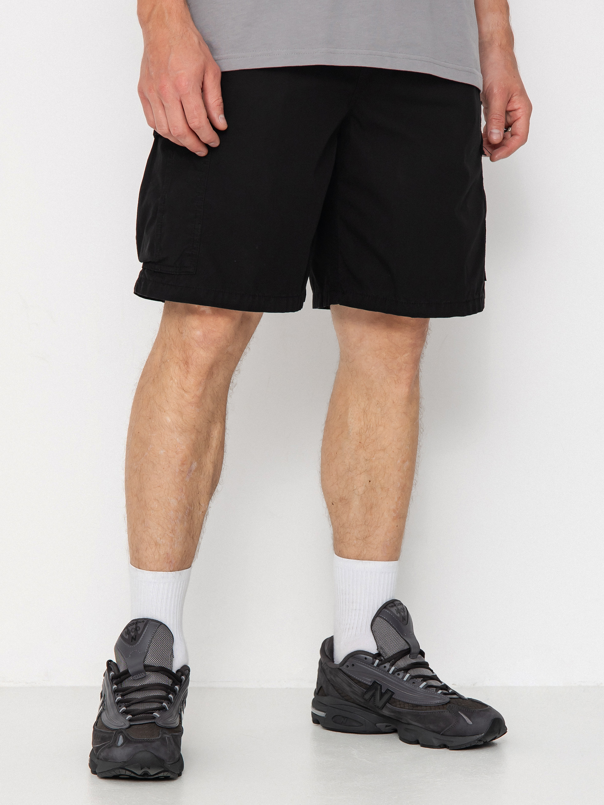Carhartt WIP Cole Cargo Shorts black (black/garment dyed)