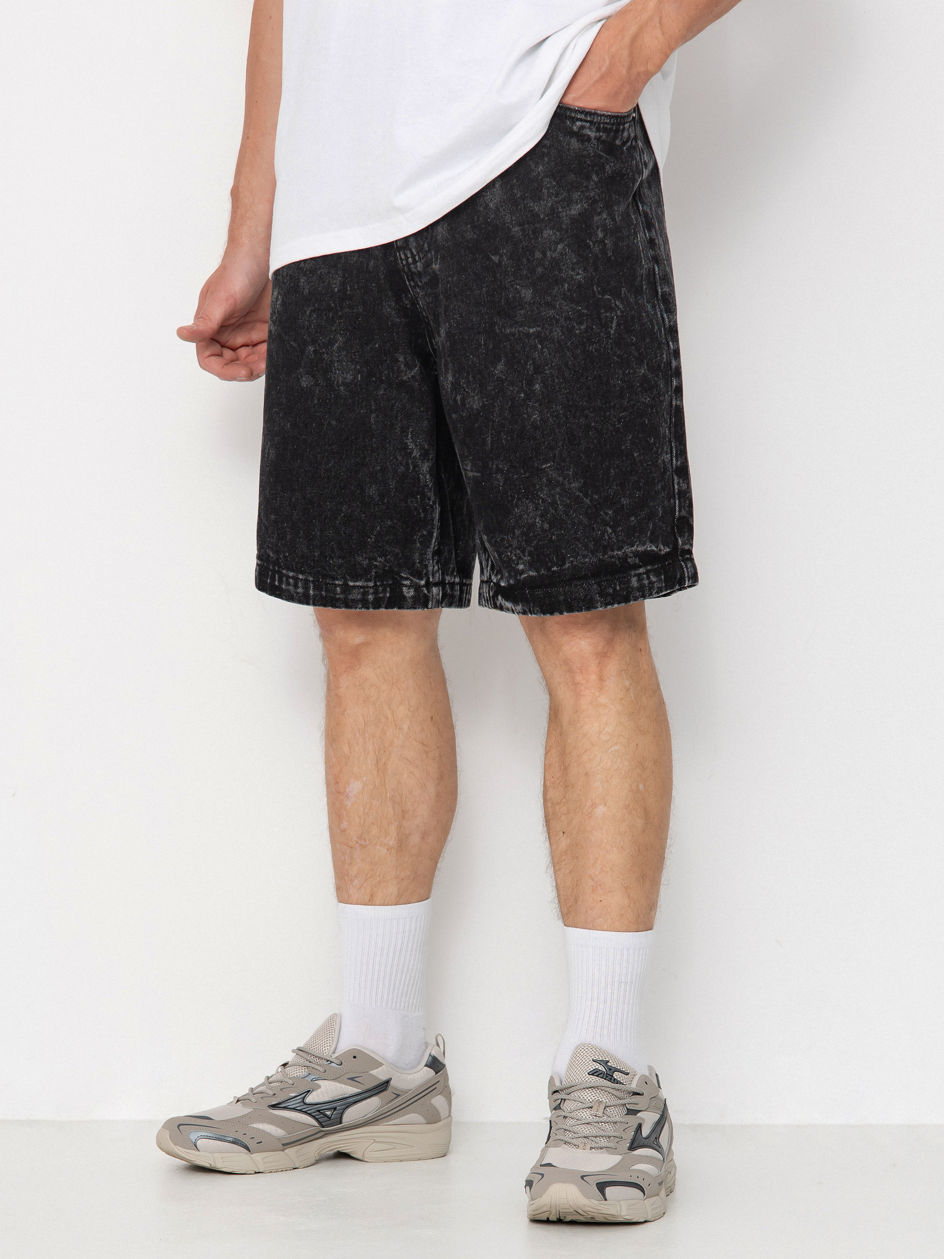 Santa Cruz Big Shorts - black (black acid wash)