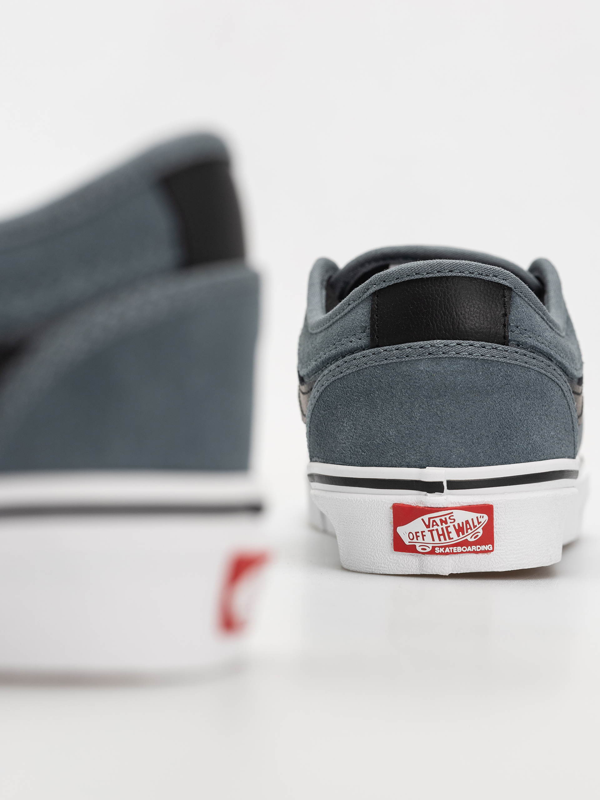 Vans Skate Chukka Low Sidestripe Shoes (black/slate blue)