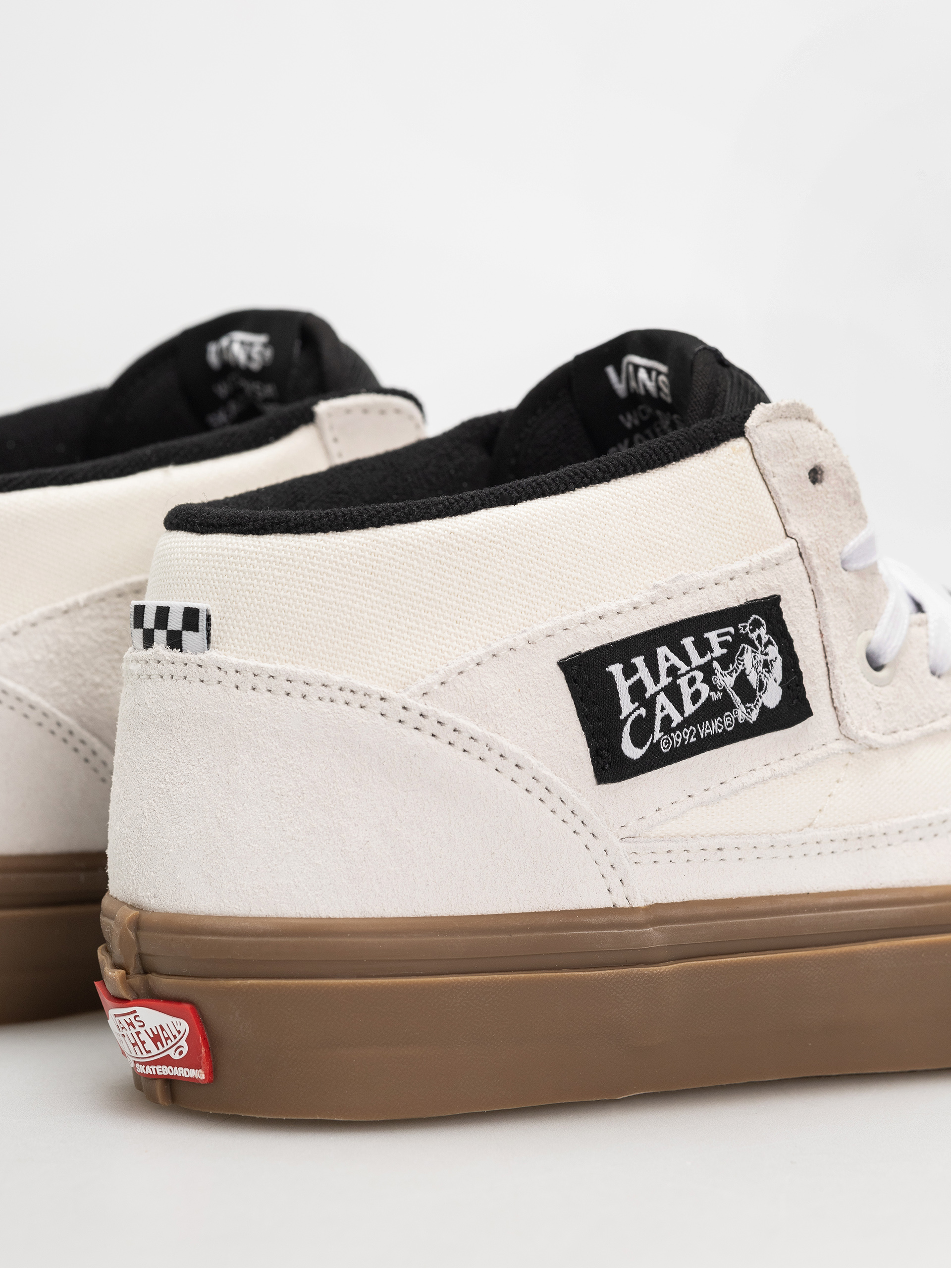 Vans Skate Half Cab Shoes (antique white/gum)