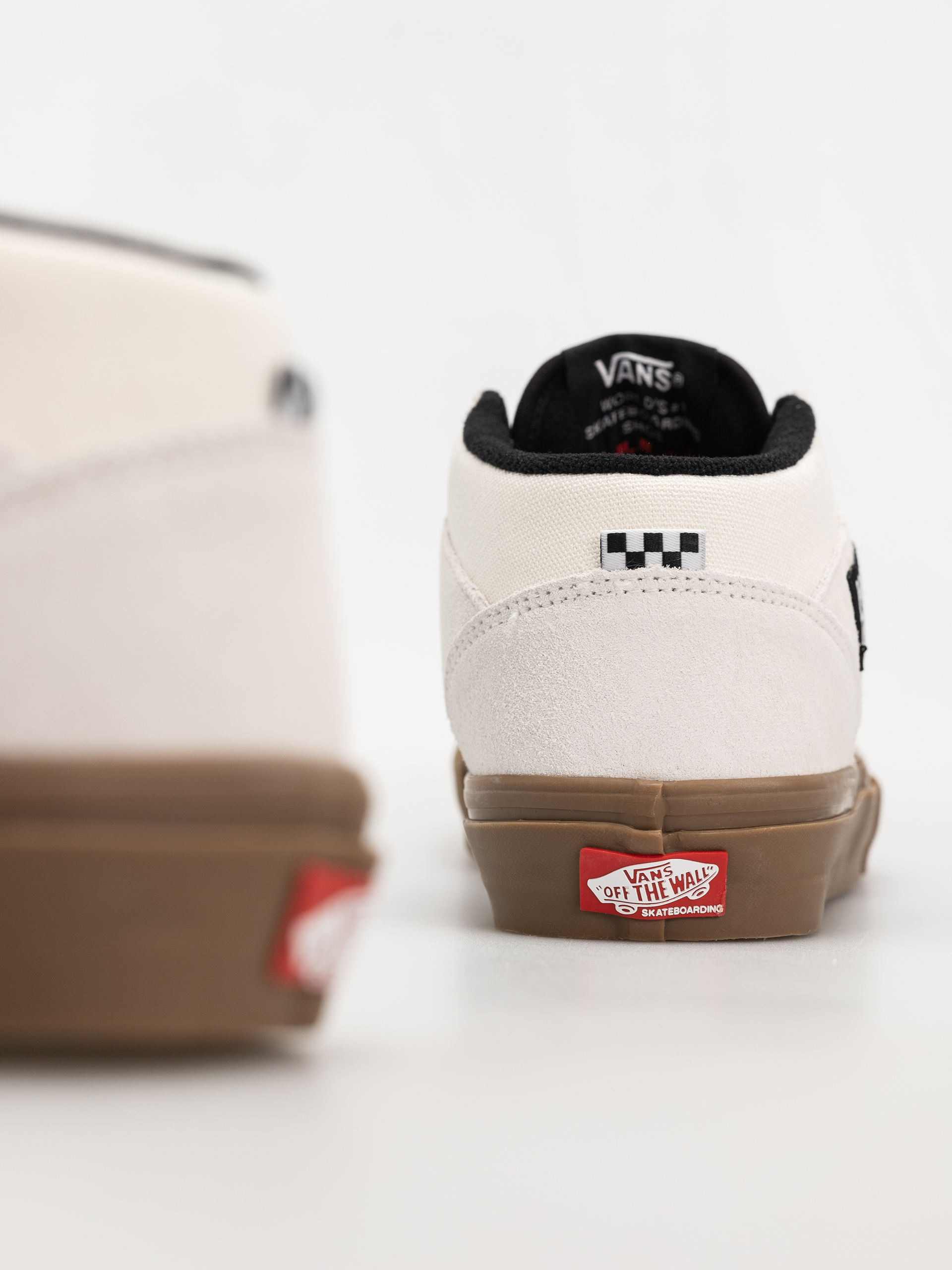 Vans Skate Half Cab Shoes (antique white/gum)