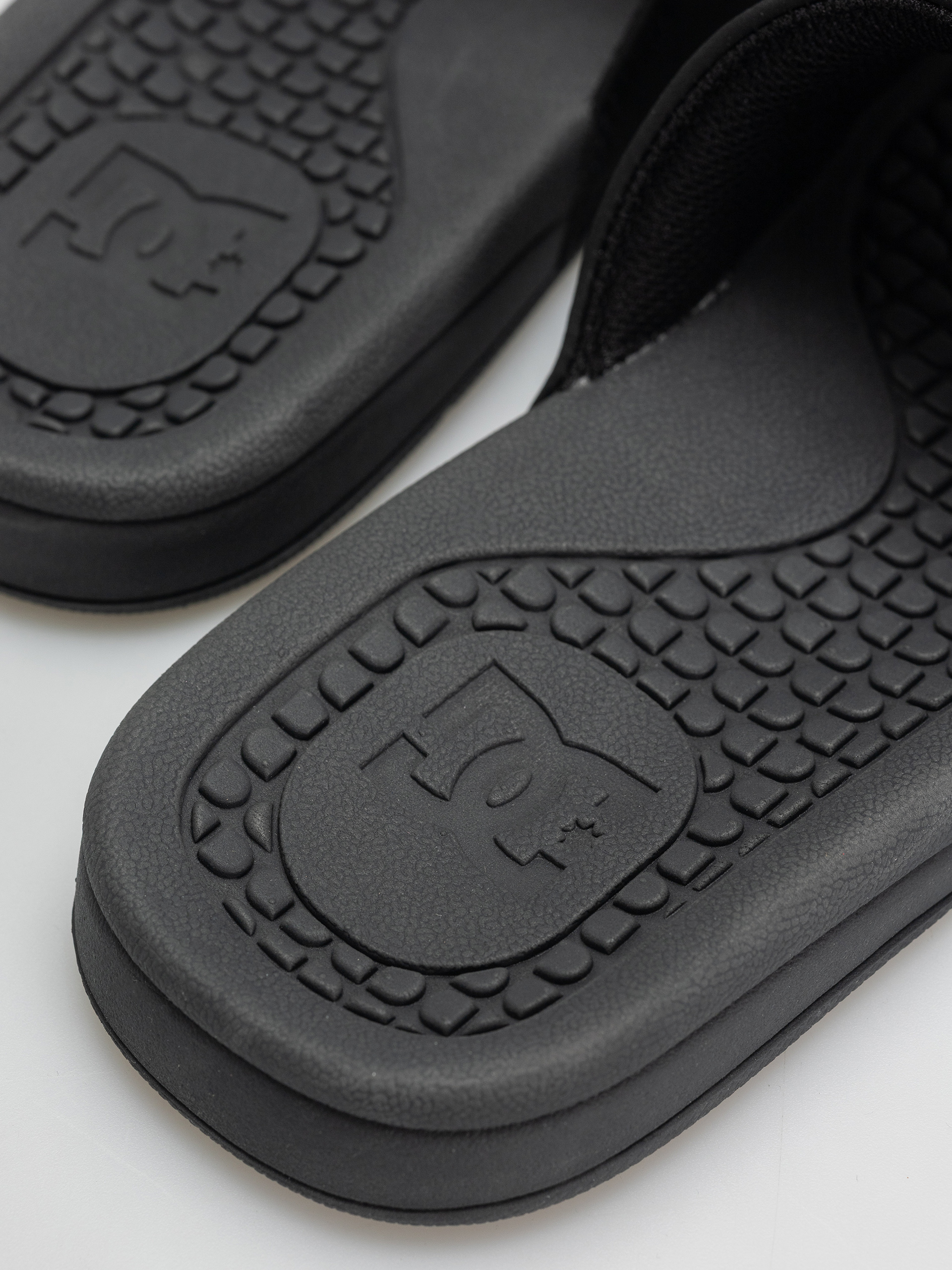 DC Bolsa Flip Flops (black/grey/red)