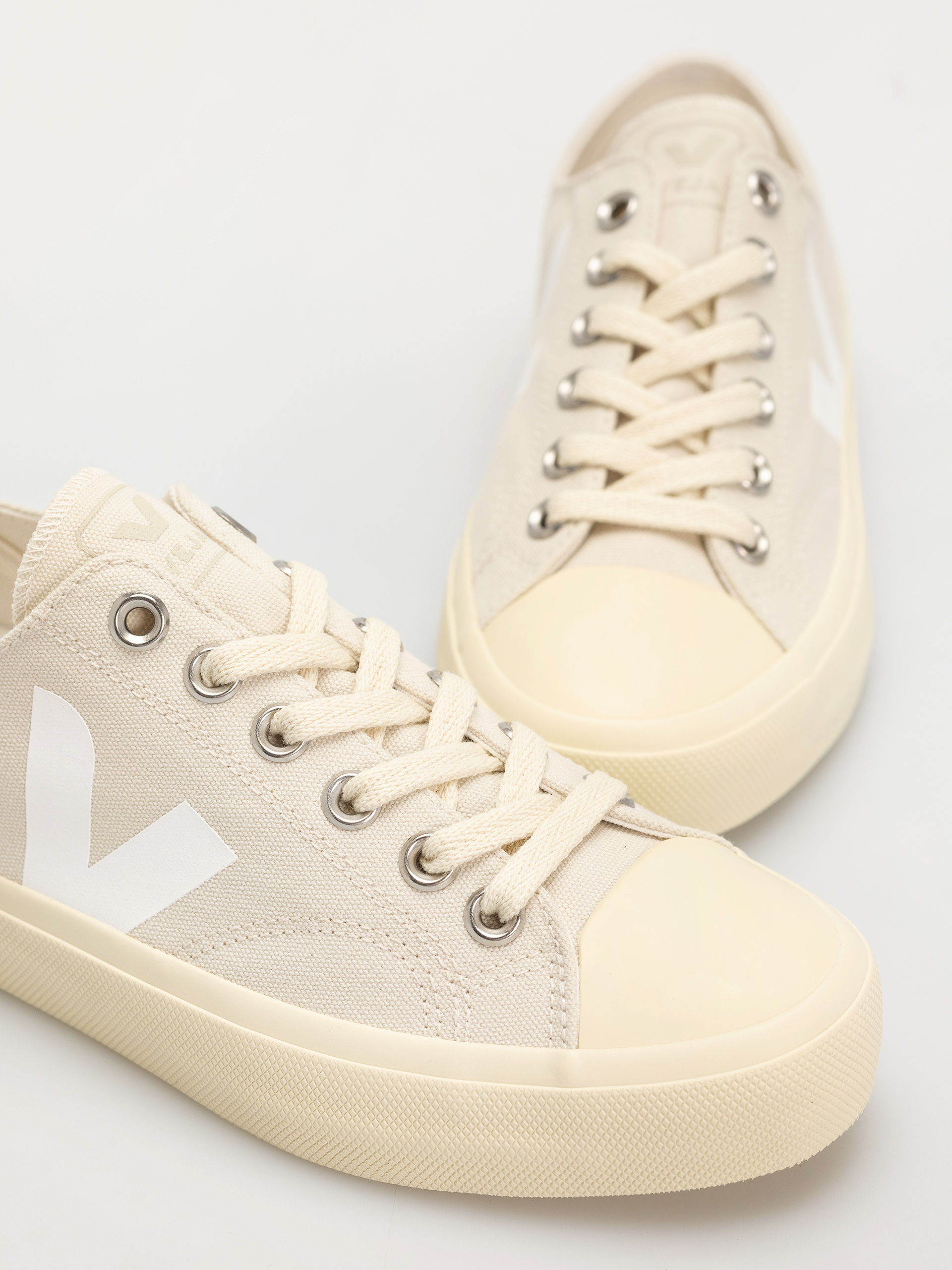 Veja Wata II Low Schuhe Wmn (pierre white)