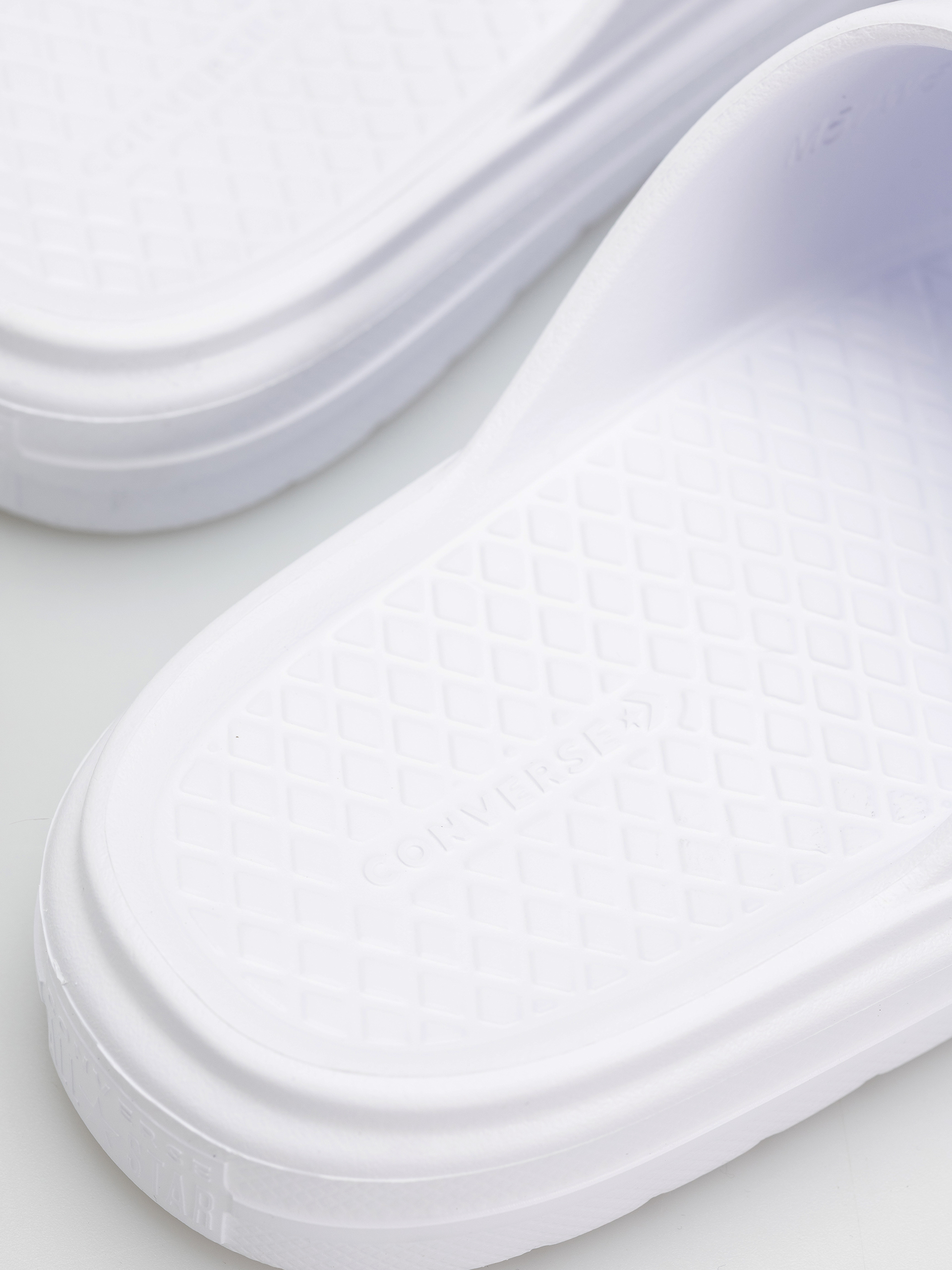 Converse Essential Flip Flops (white/white/white)