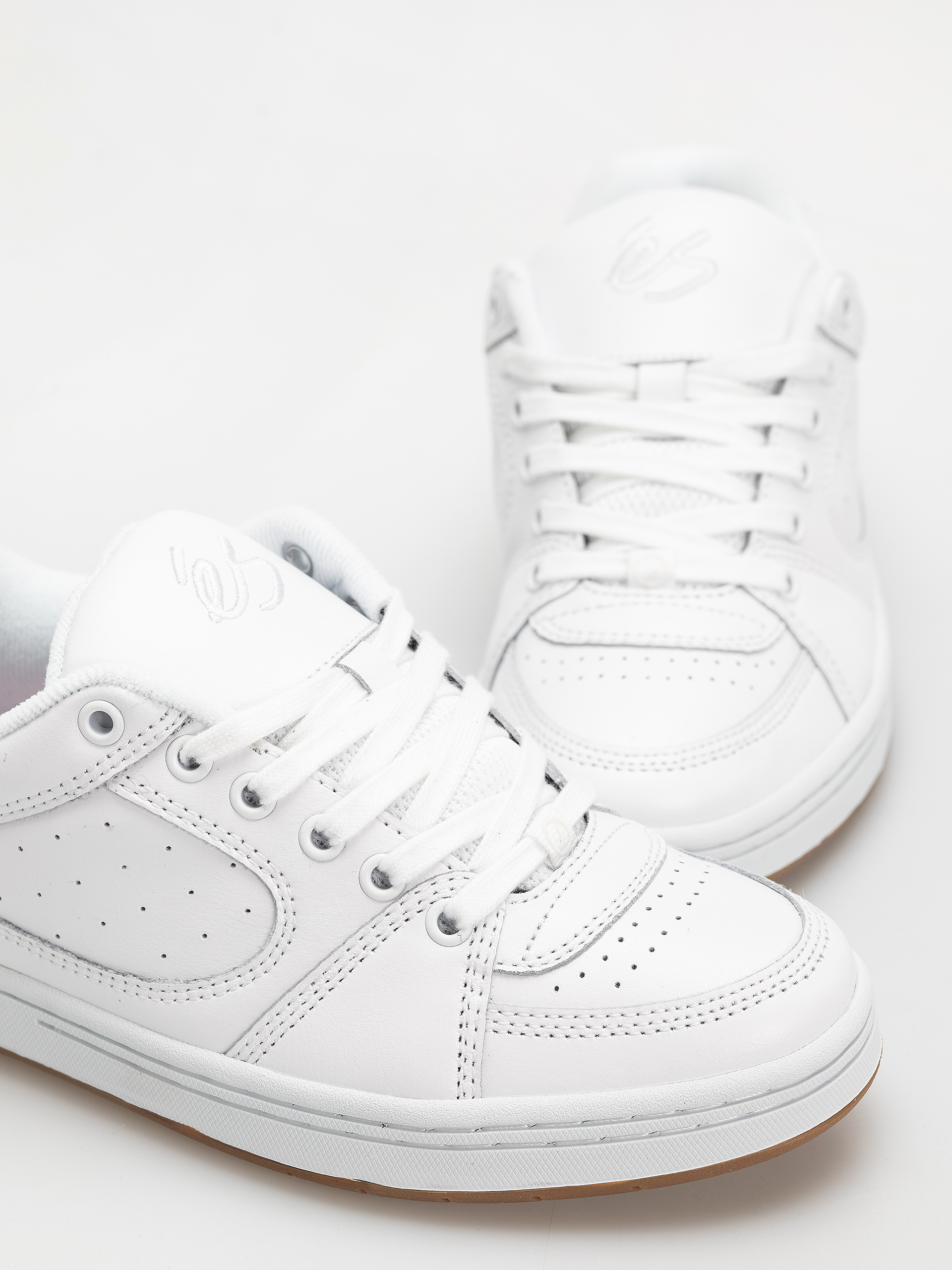 eS Accel Shoes (white)