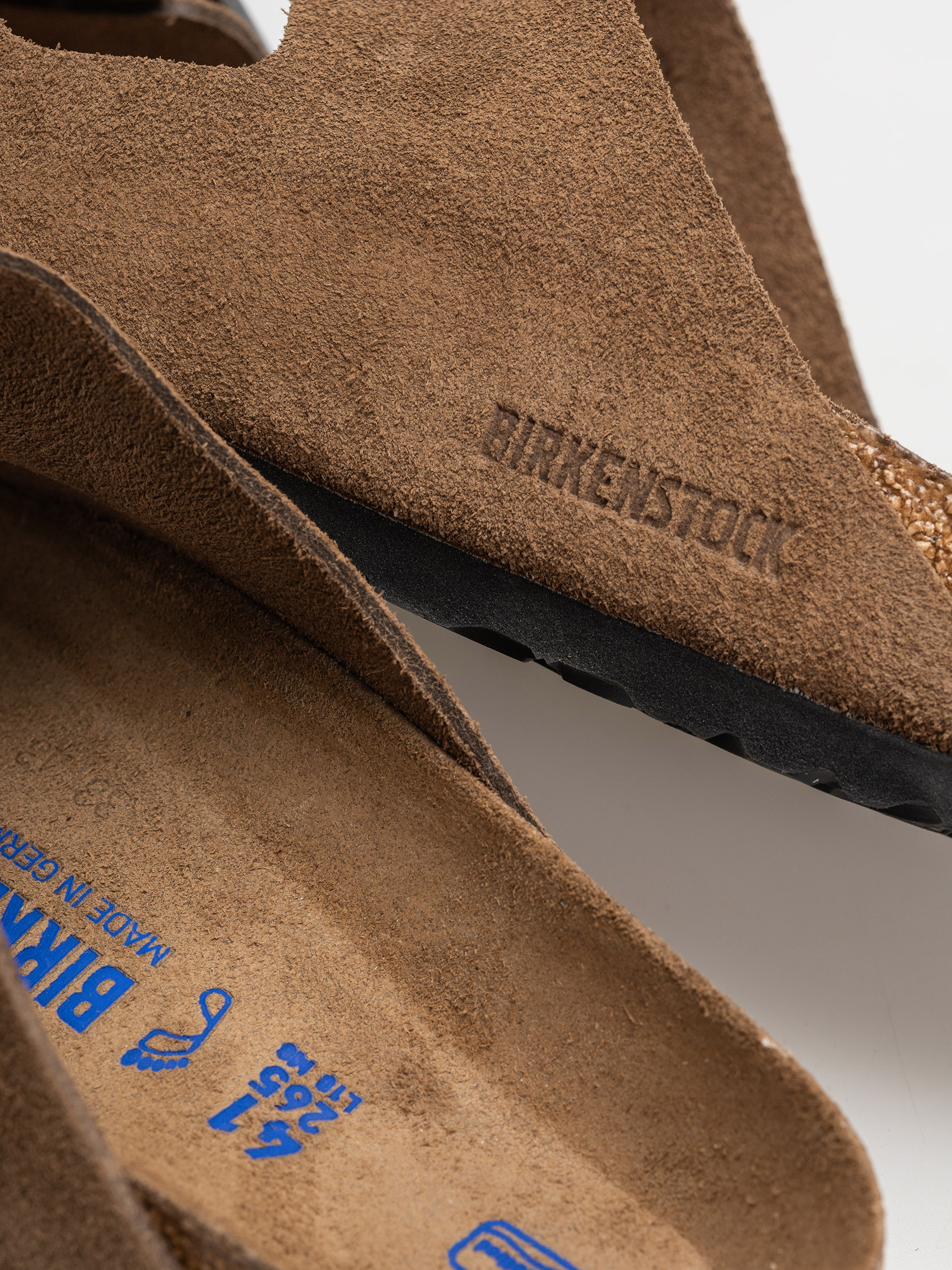 Birkenstock Arizona Suede Leather Regular Flip Flops (dark tea)