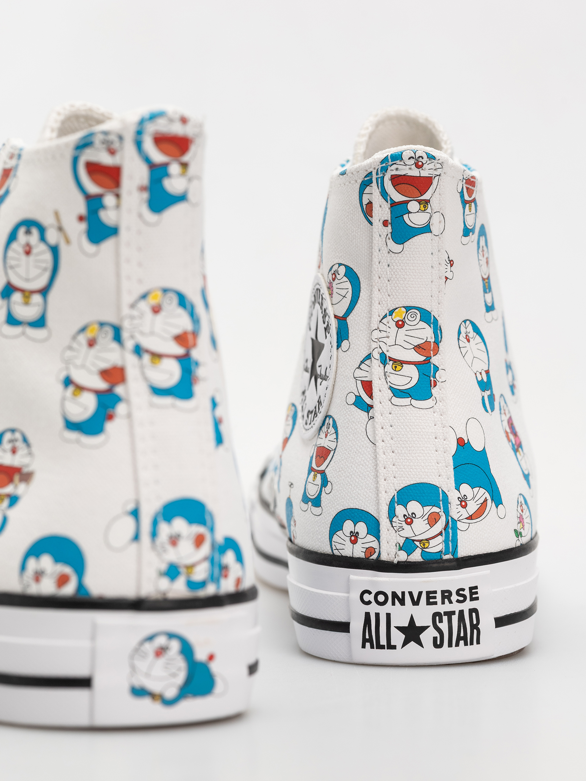 Converse Doraemon Chuck Taylor All Star Hi Chucks (white)