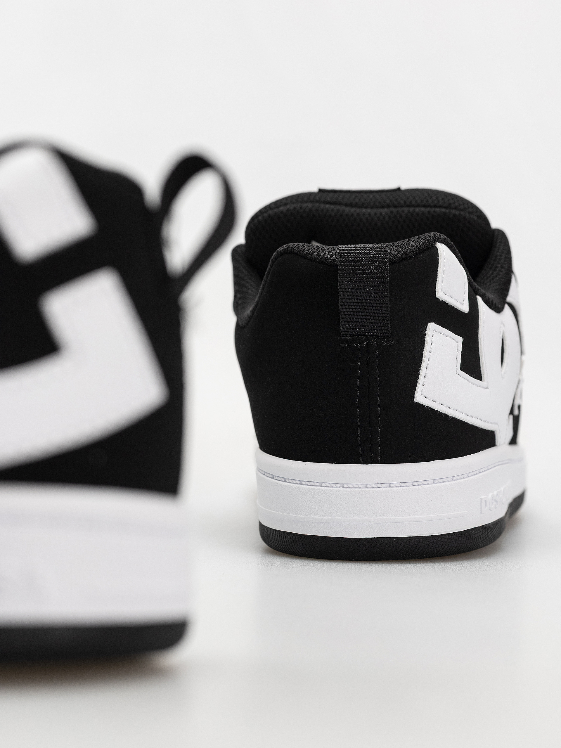 DC Court Graffik JR Kids shoes (black/white)