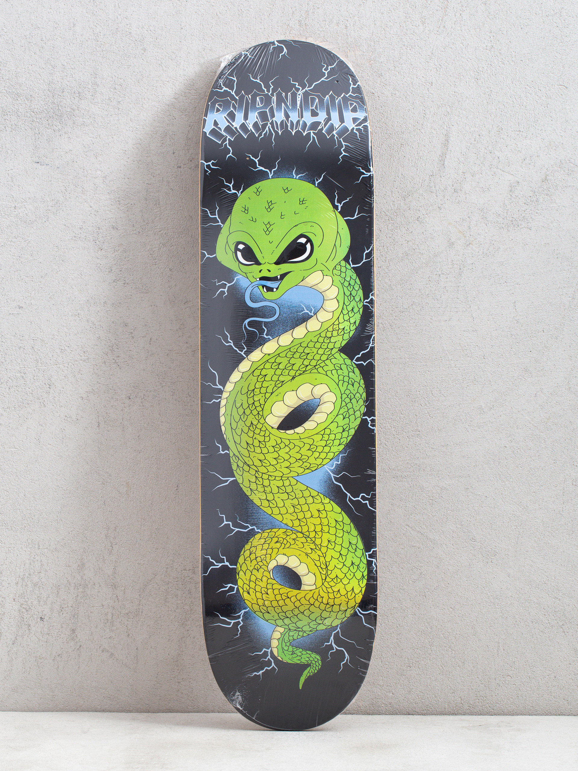 RipNDip Deck Skull And Bones