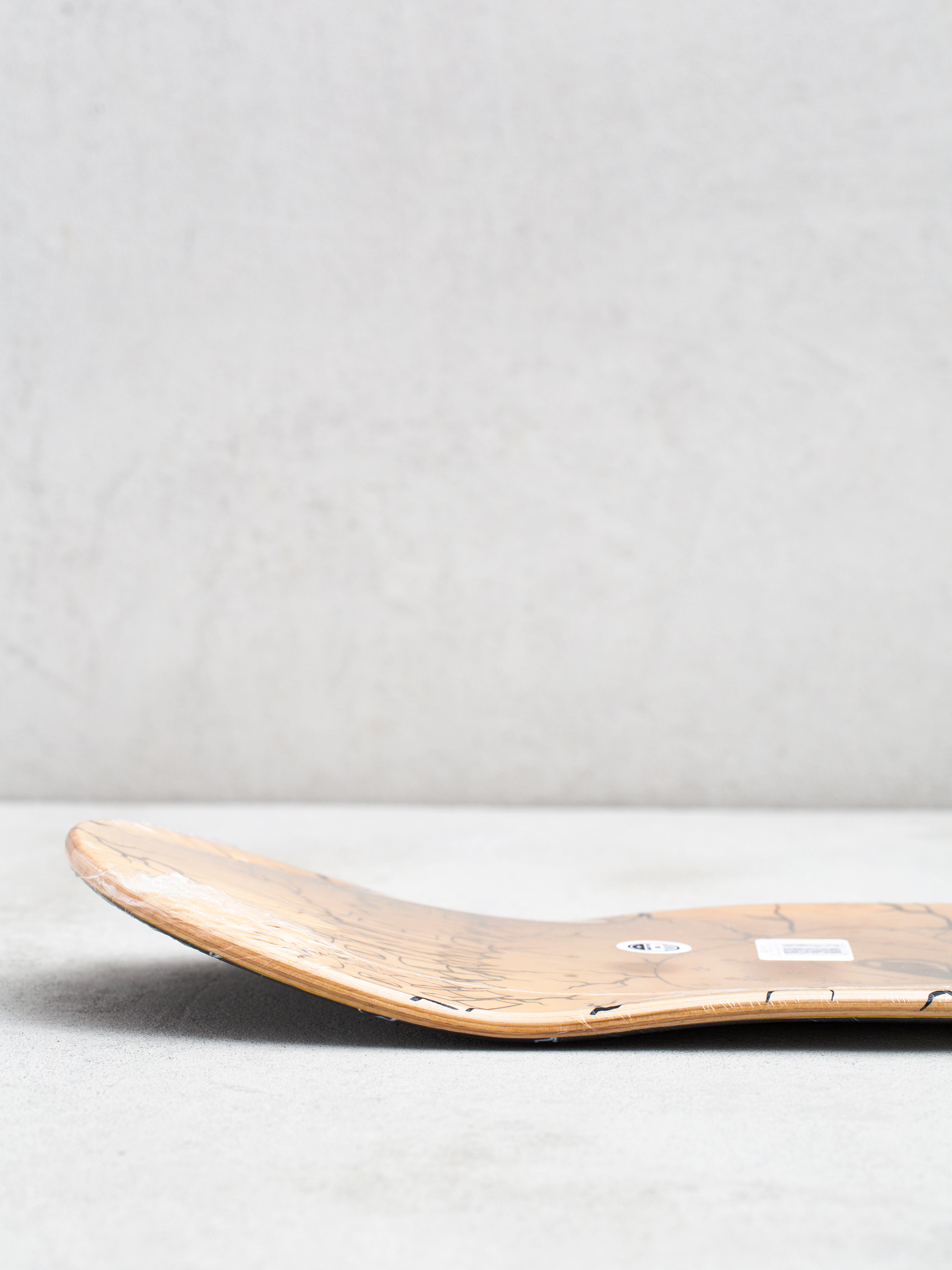 RipNDip Deck Skull And Bones (black)