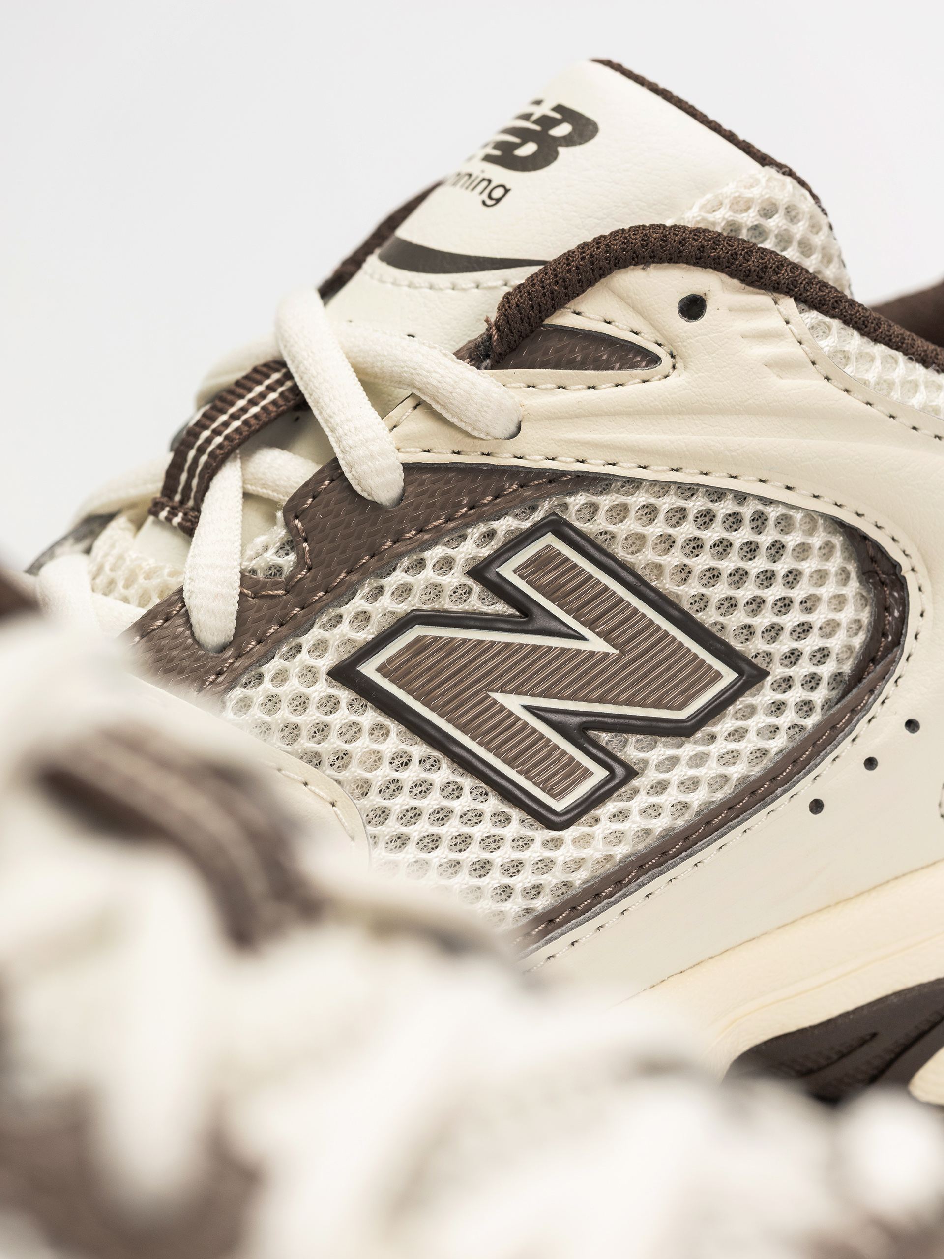 New Balance 530 Shoes (angora)
