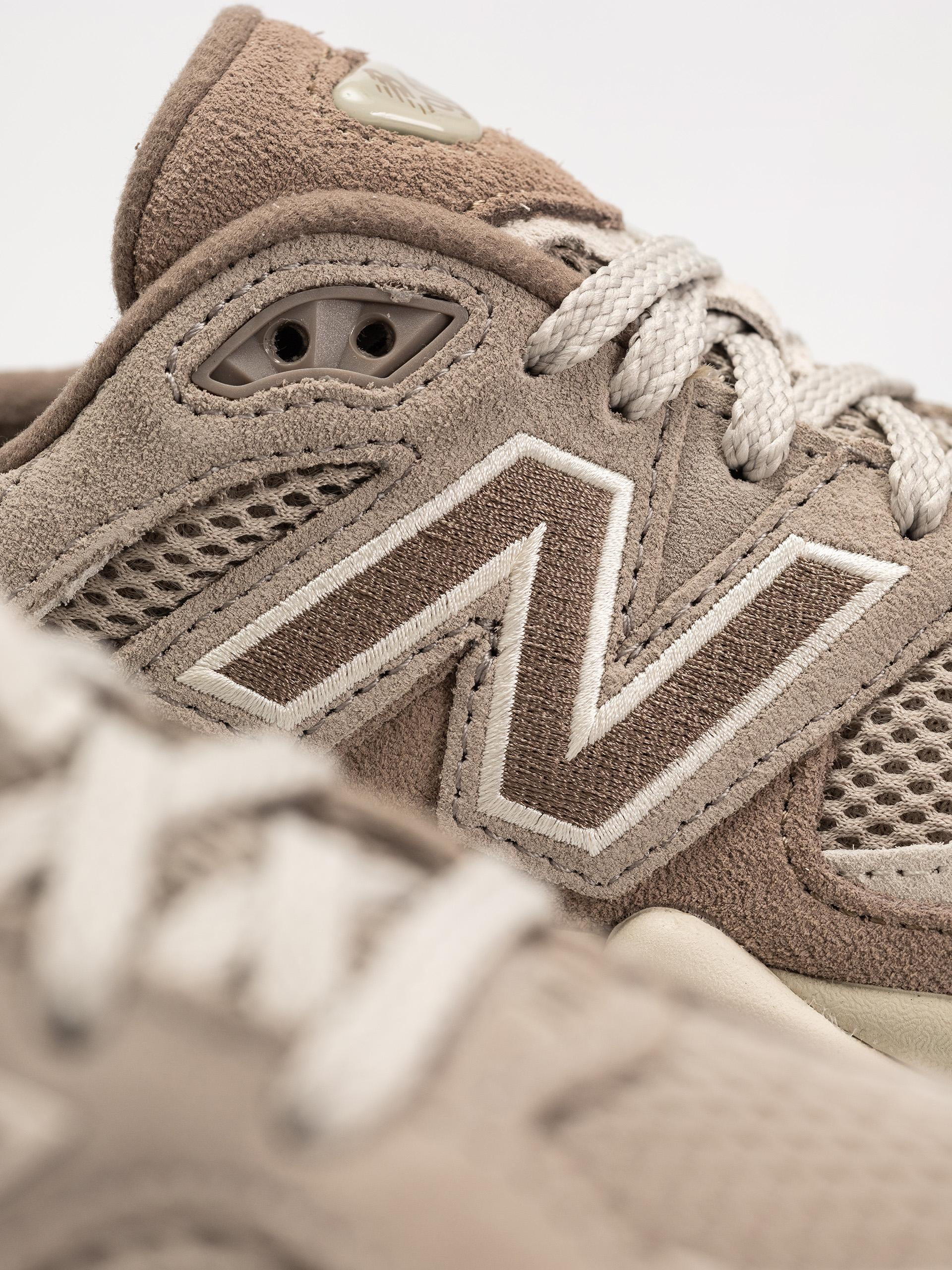 New Balance Schuhe 9060 (mushroom)