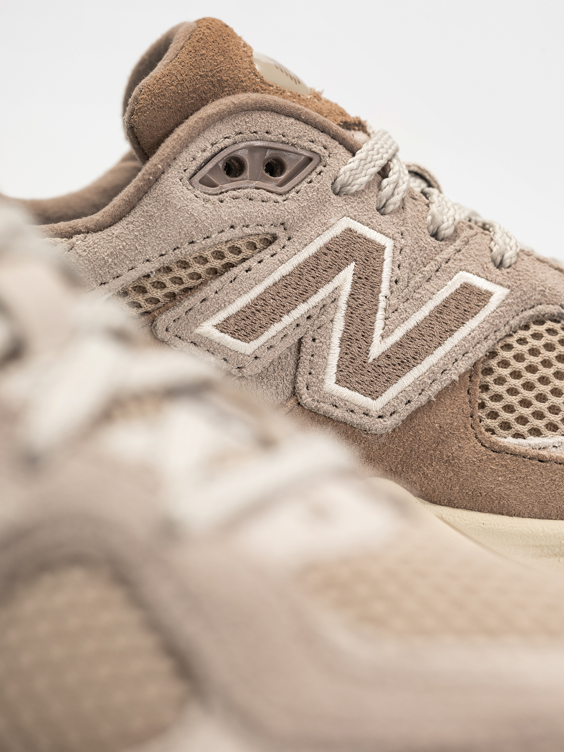 New Balance Schuhe 9060 JR (mushroom)