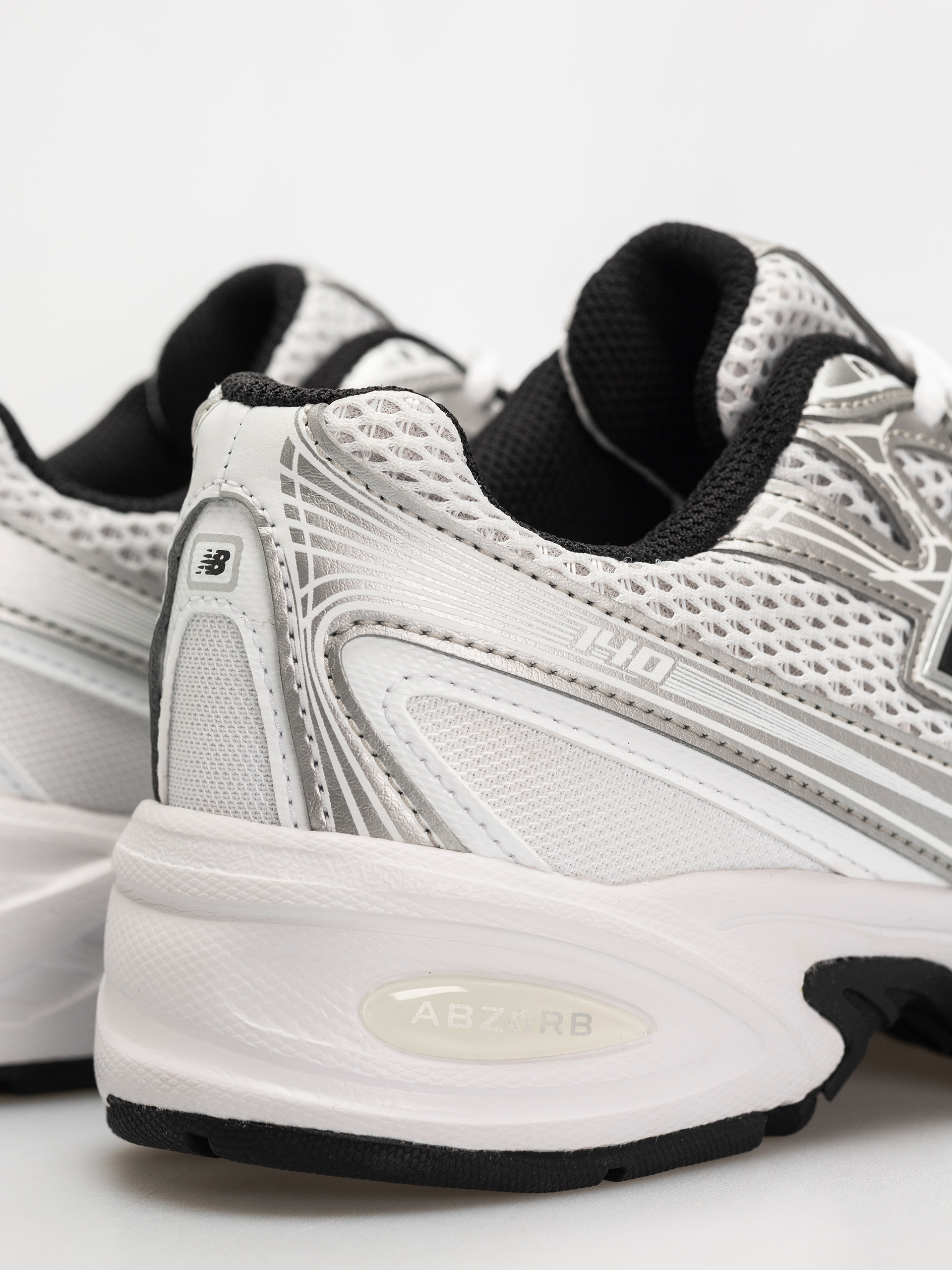 New Balance Schuhe 740 JR (silver metallic)