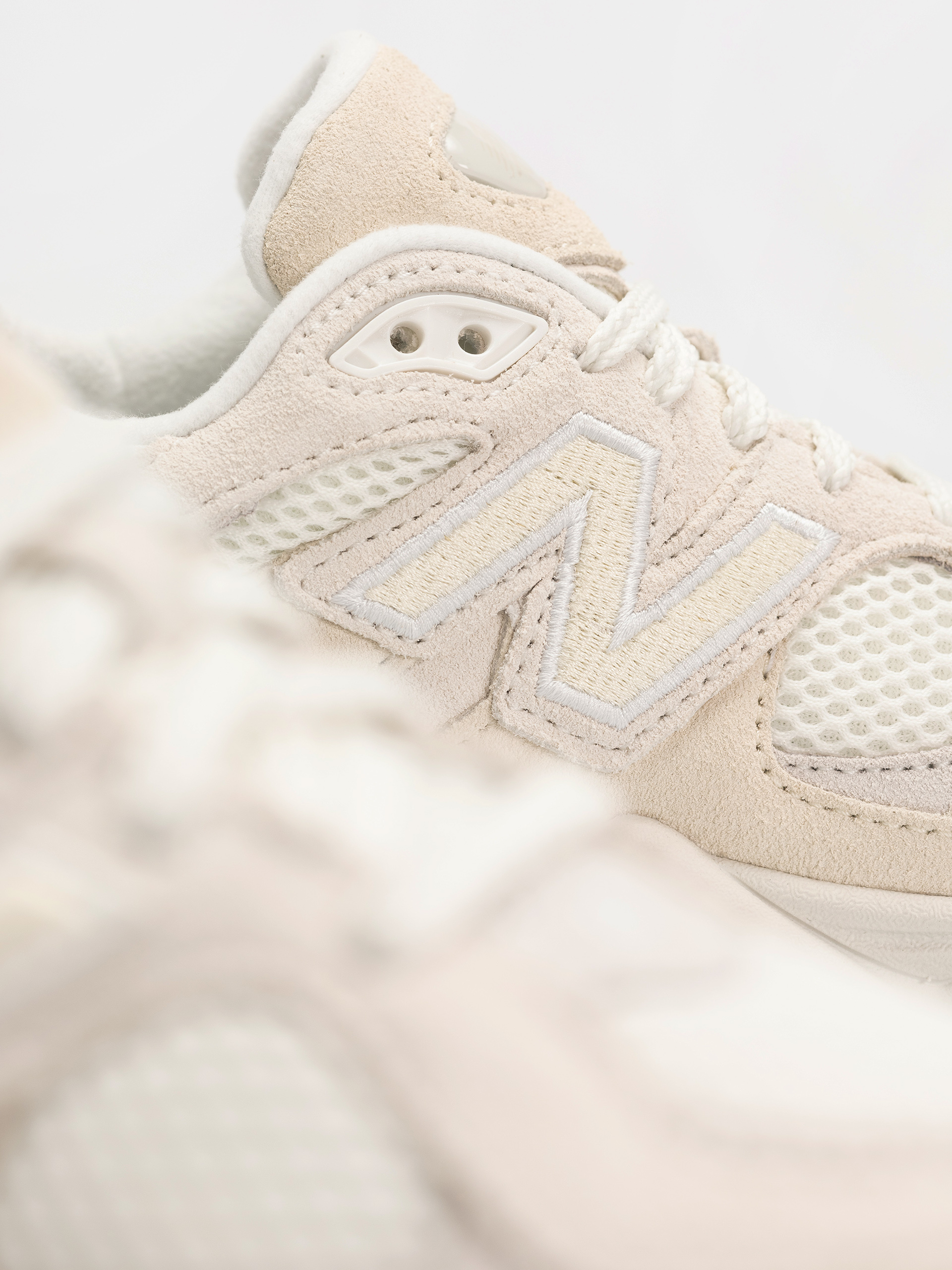 New Balance 9060 JR Schuhe (angora)