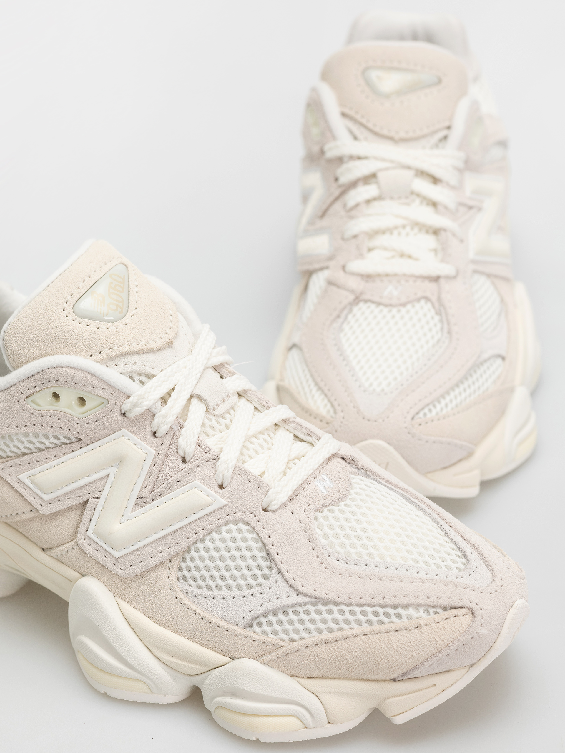 New Balance 9060 Schuhe (angora)