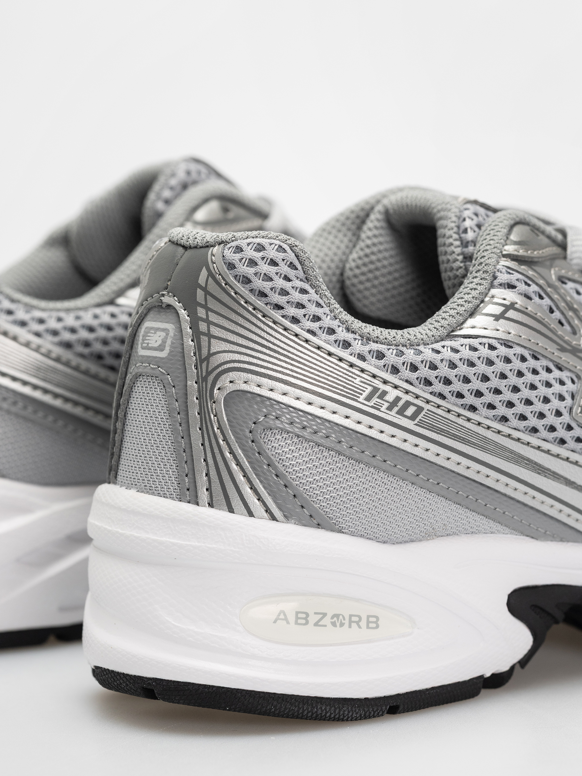 New Balance 740 JR Shoes (raincloud)