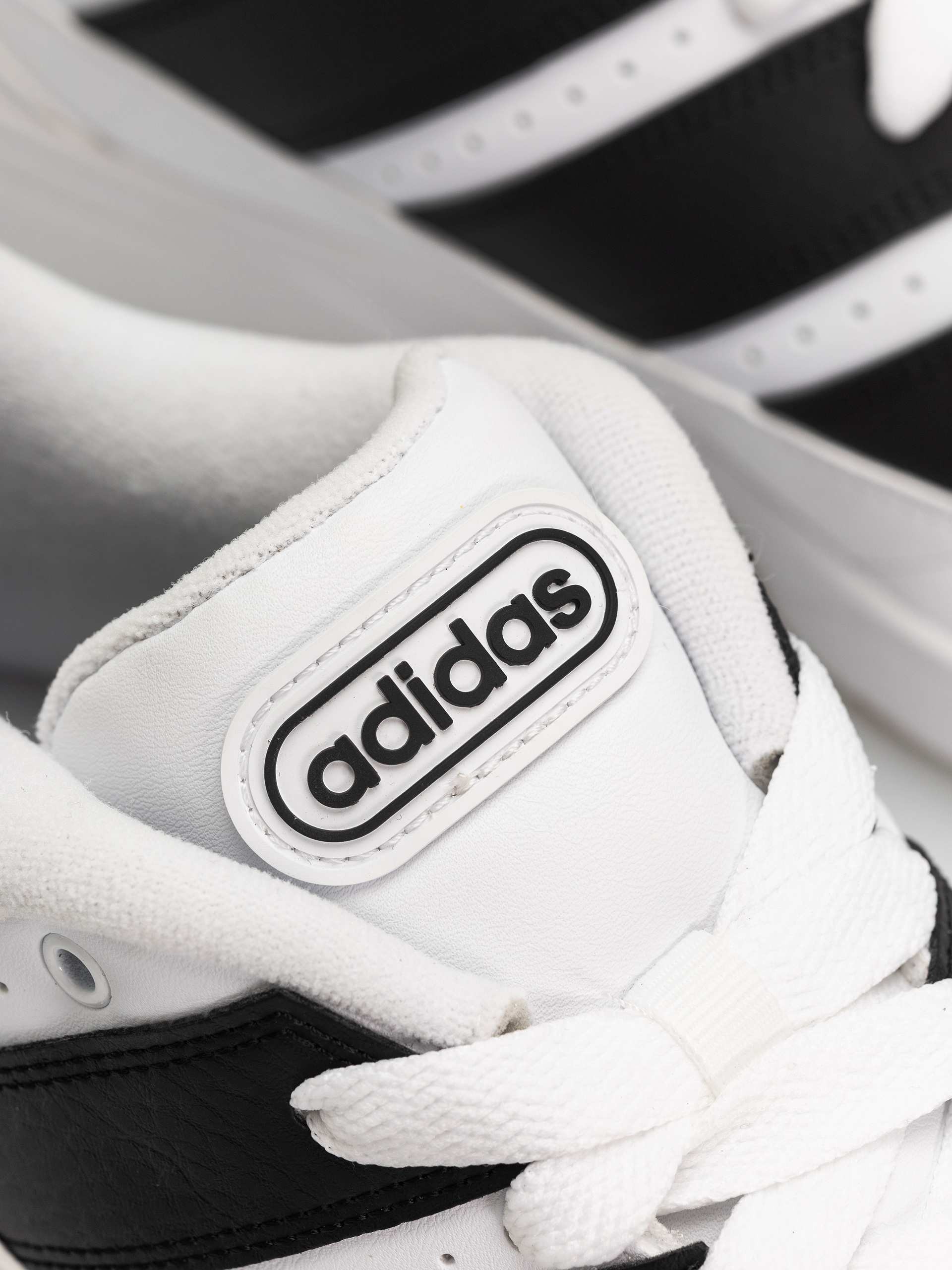 adidas Break Start 2000 Shoes (ftwwht/cblack/ftwwht)